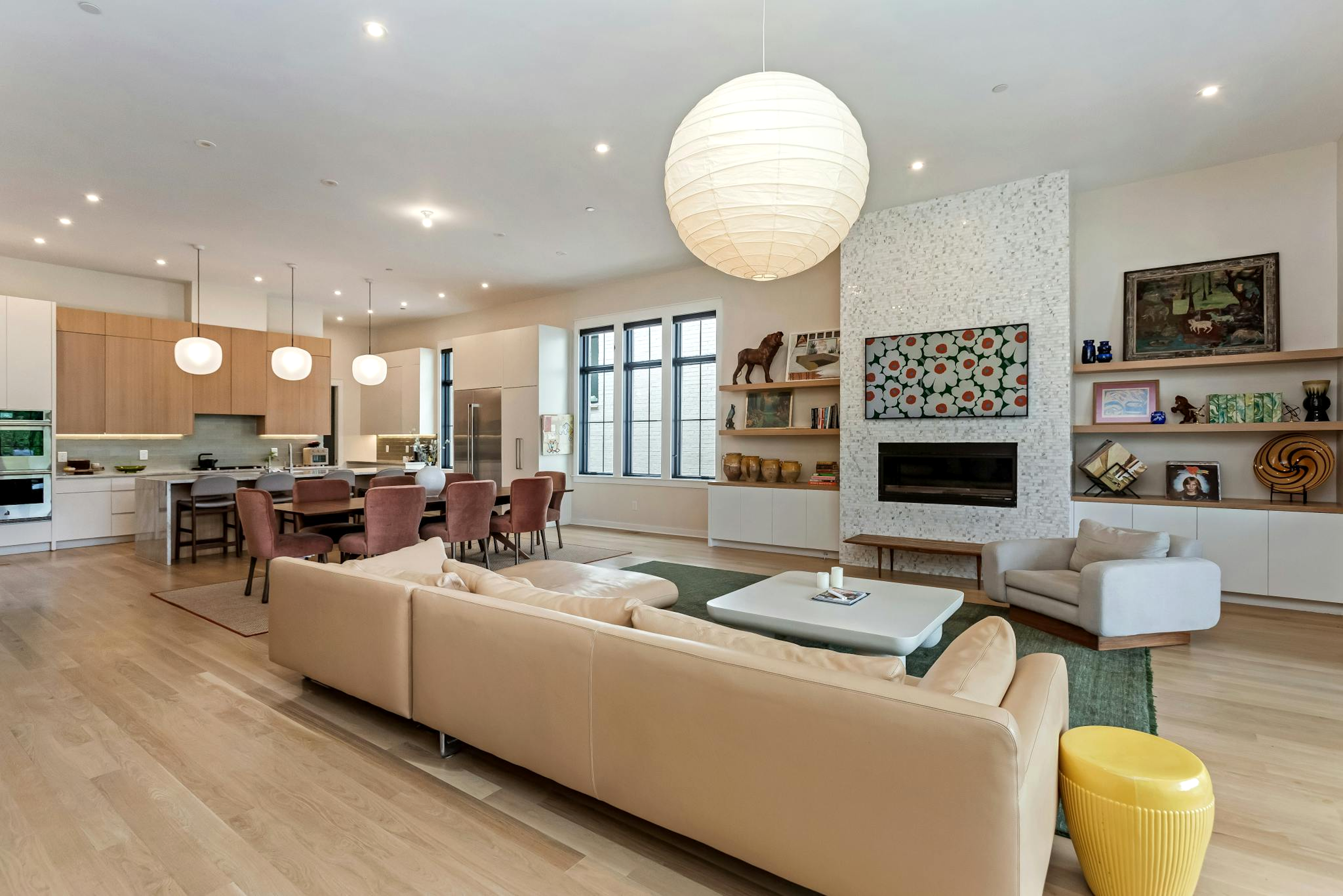 Modern Open Home in Oak Hill