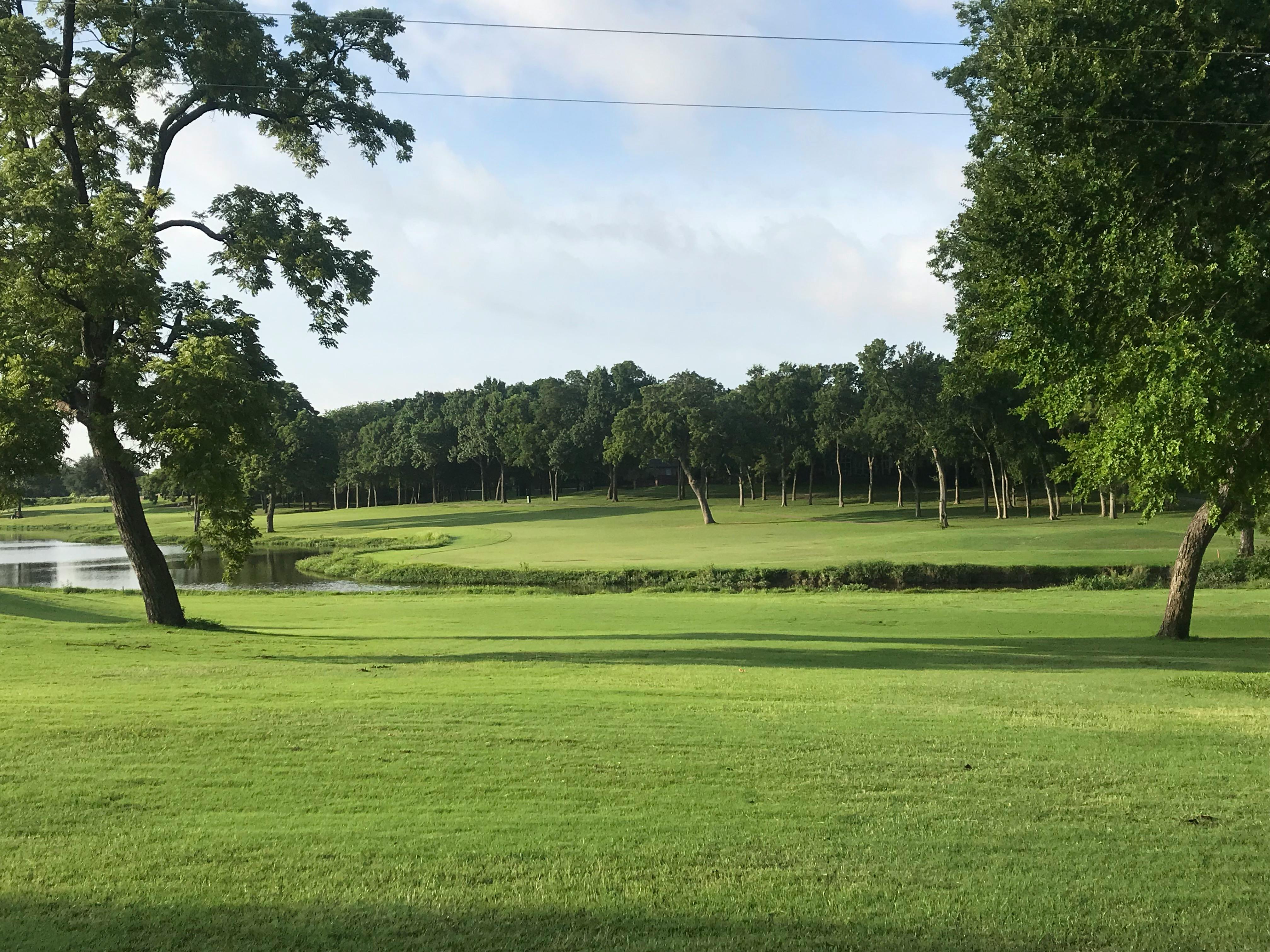 LAKESHORE -Cape Cod style with Lake and golf view
