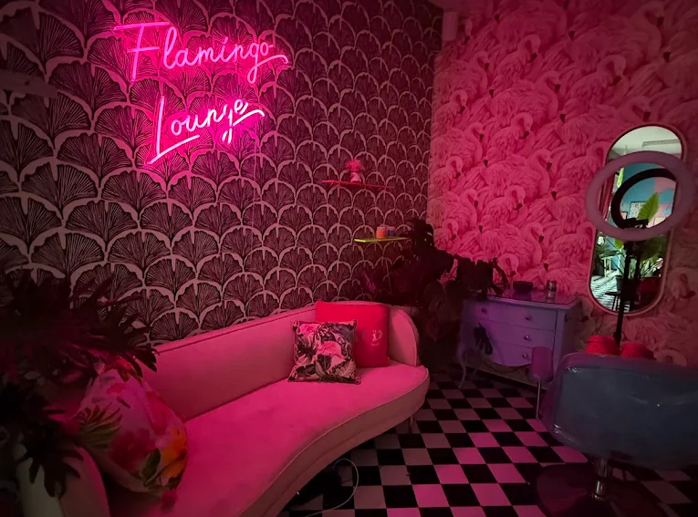 The Flamingo Lounge 