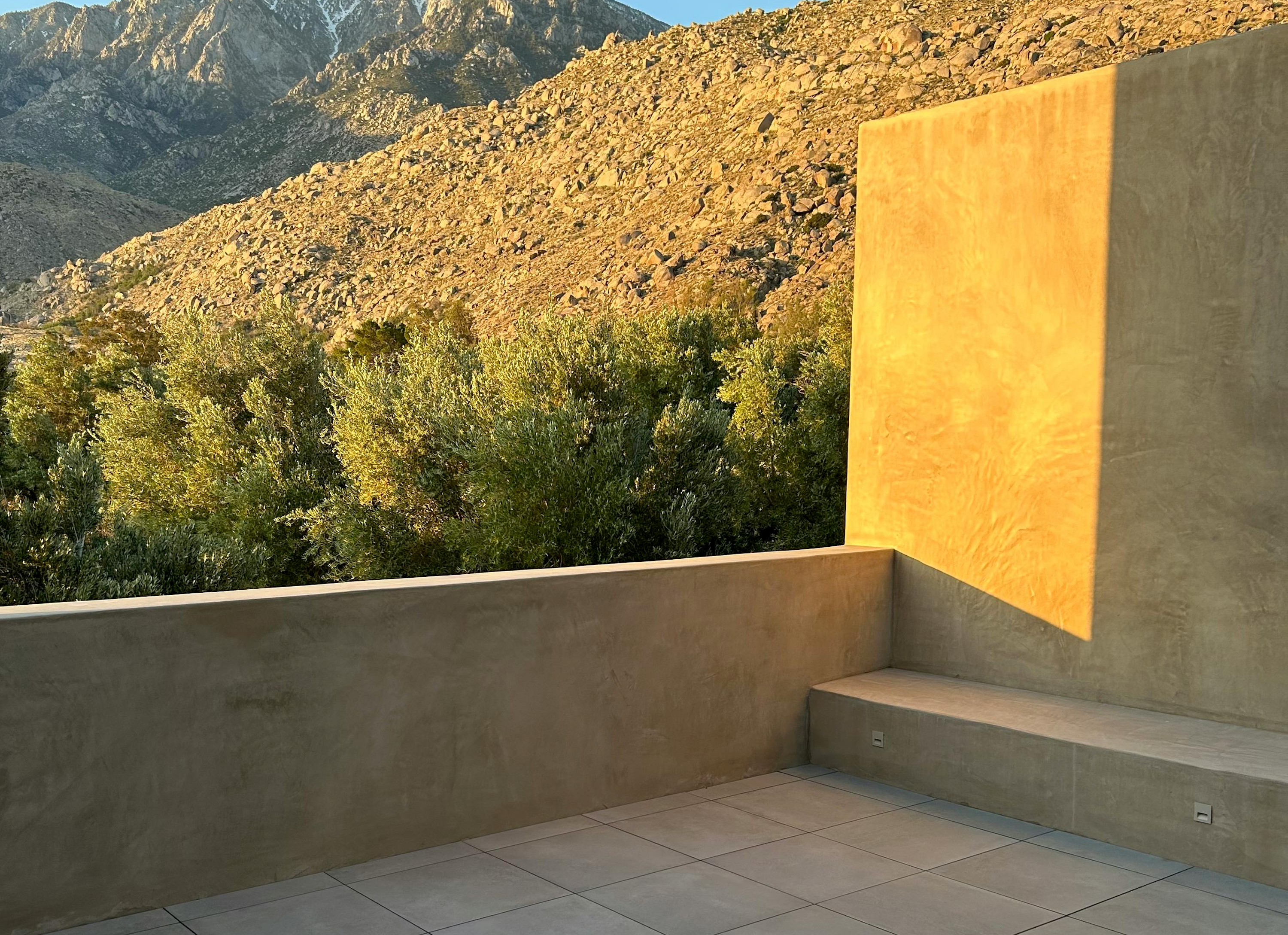 Brutalist Desert Home with Mountain View