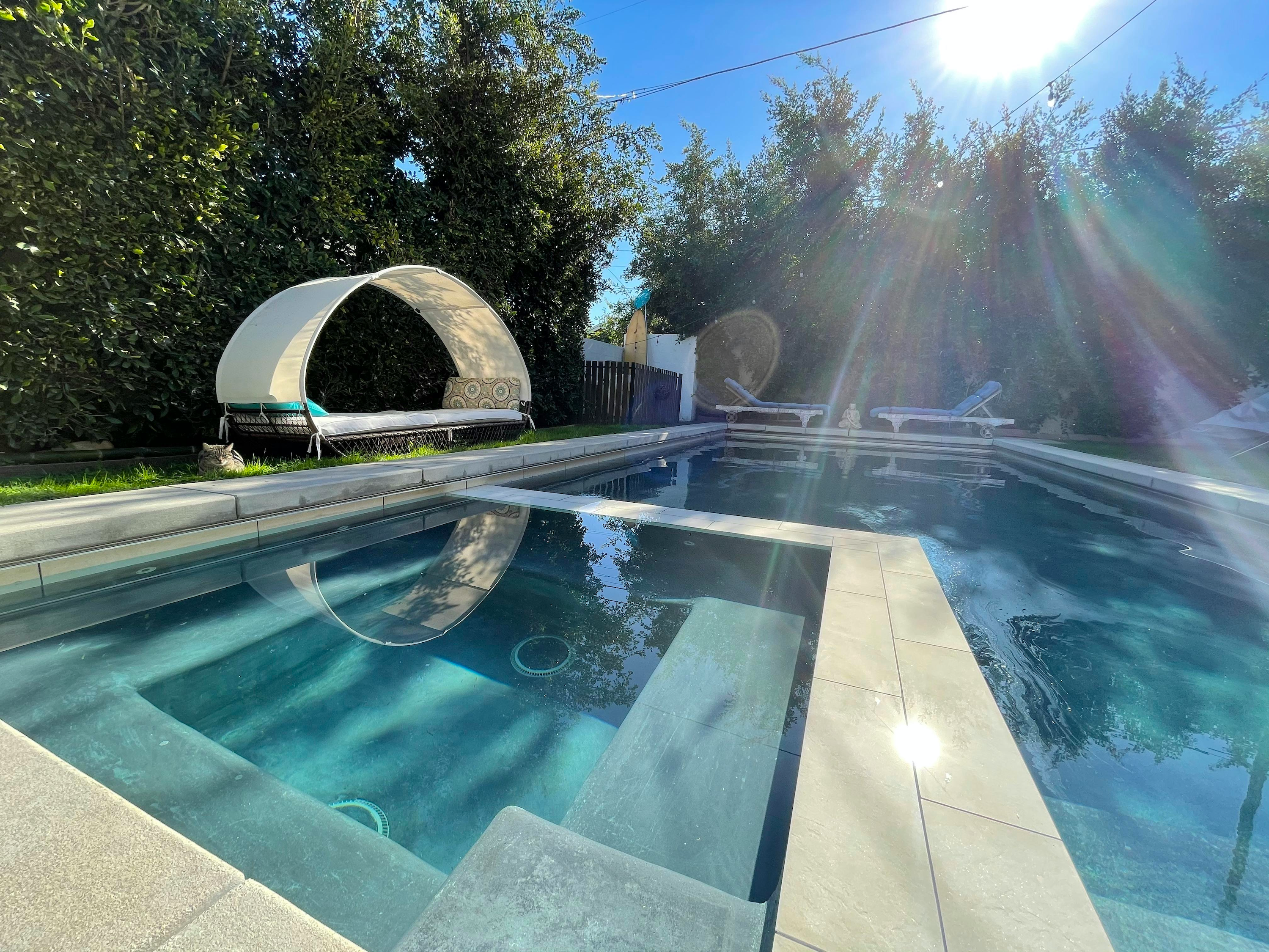 Unique Venice Art Mansion for Film & Photo Shoots - Mystic Manor: Versatile Production Space in LA