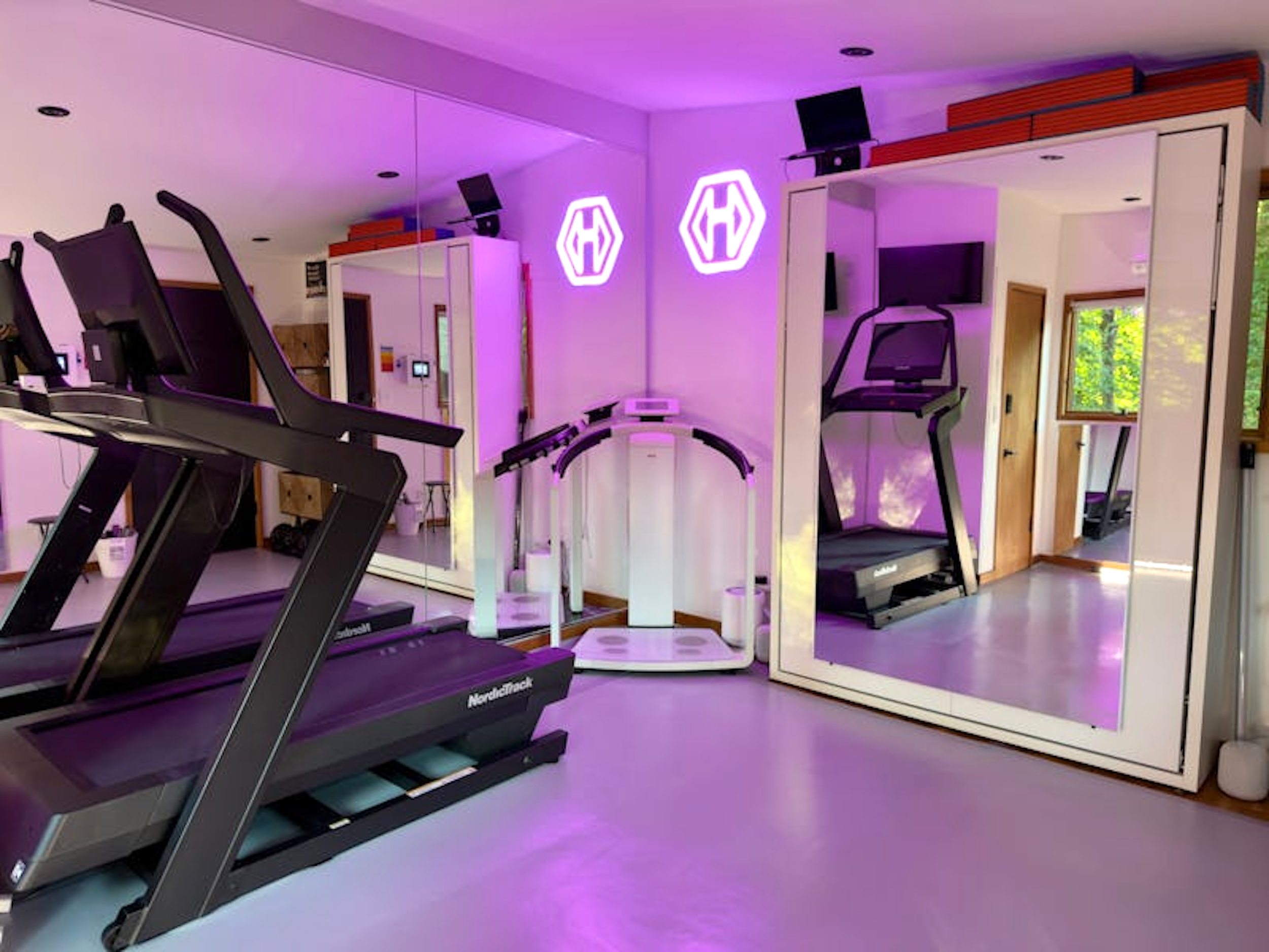 Mid-Century Glass House with Hudson River Views + Private Altitude and Fitness Studio