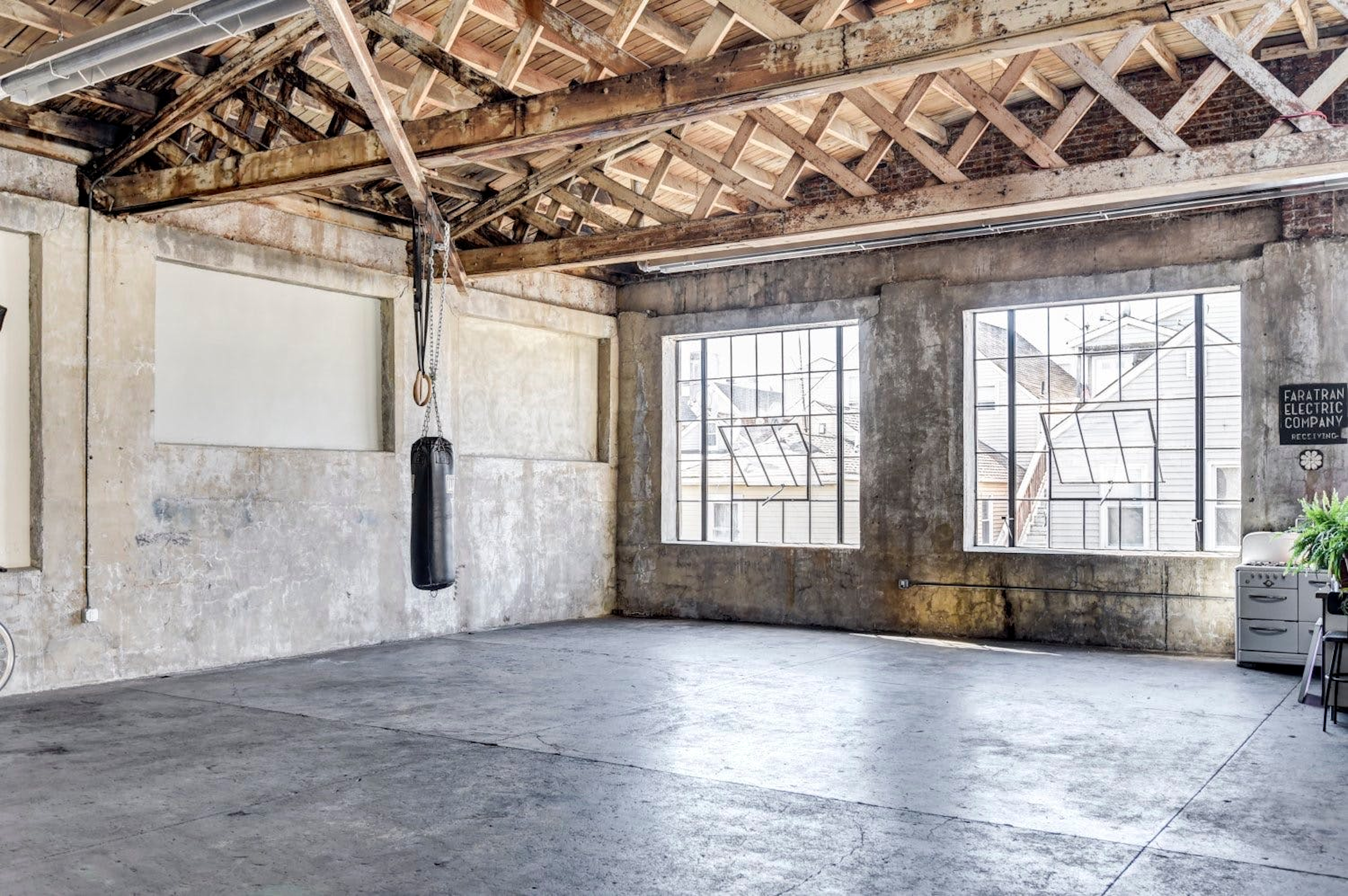 Large Sunny Industrial Loft - ODR Studios