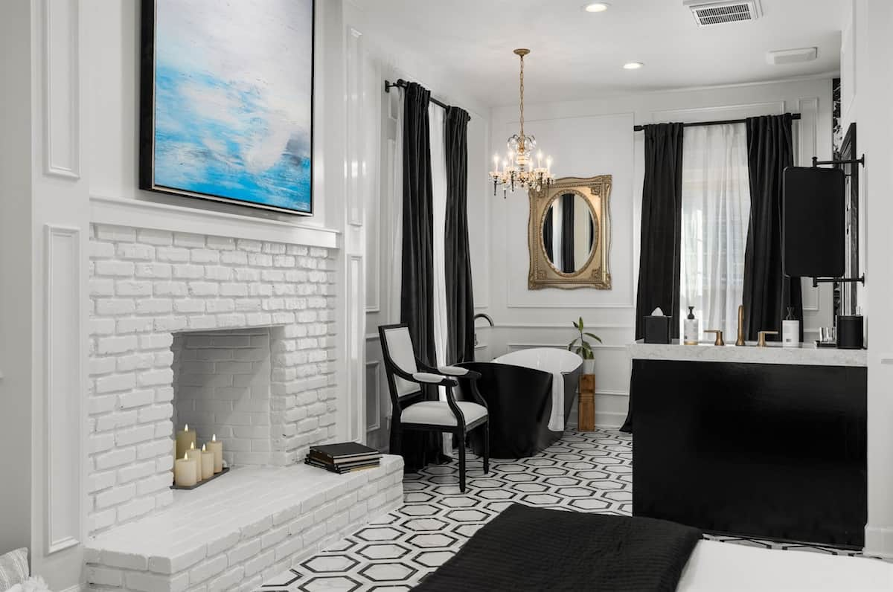 Downtown Luxury Rockstar House with Private Pickleball Court