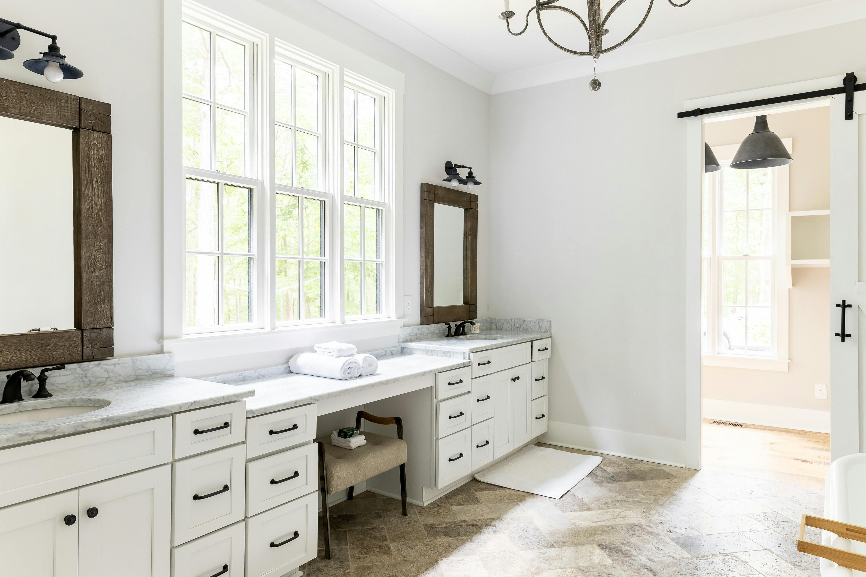 Stunning Estate in Leiper's Fork - Pool, Hot Tub, Sauna