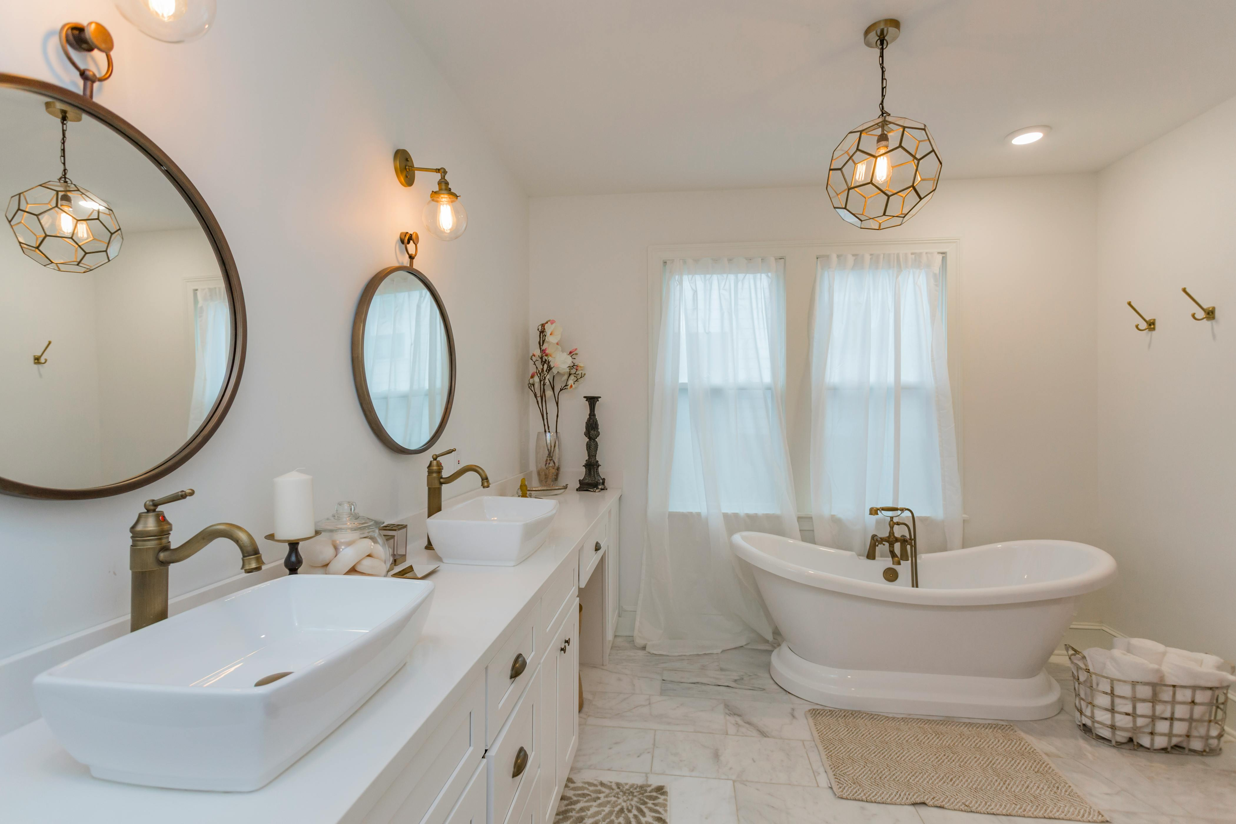 Farmhouse Chic Home near 8th Ave/12th South