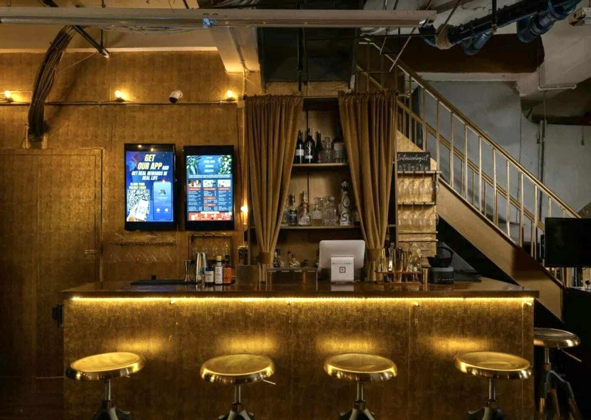 Swanky Speakeasy Bar & Lounge 