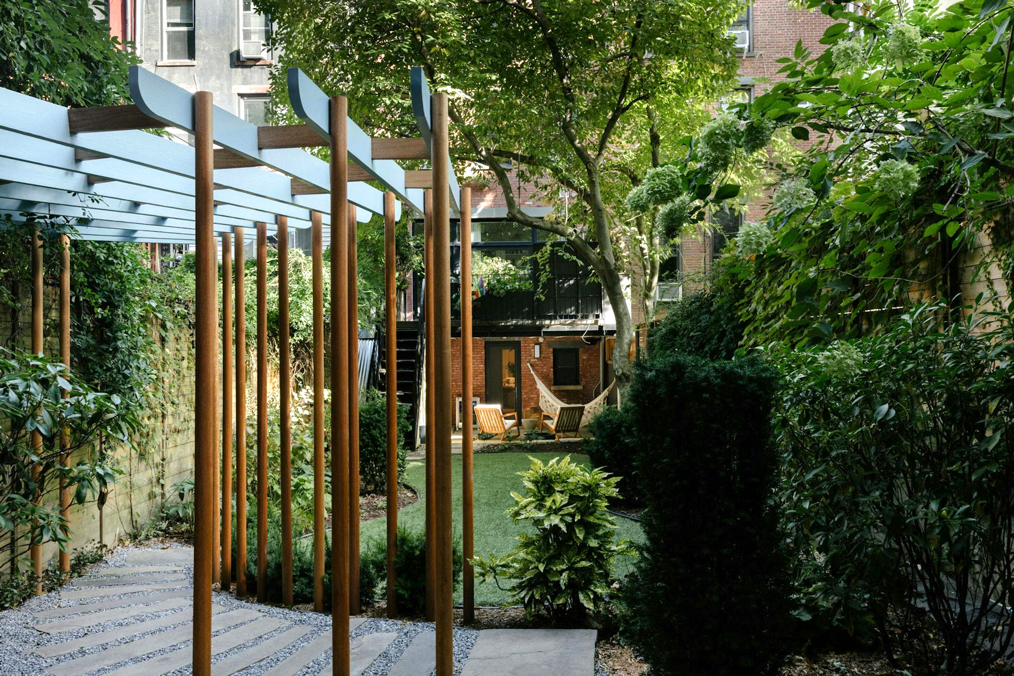 Elegant Triplex and Outdoor Oasis