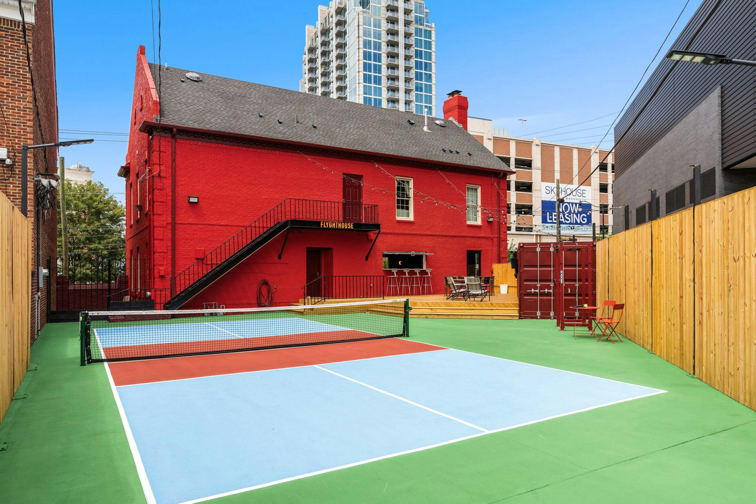 Downtown Luxury Rockstar House with Private Pickleball Court