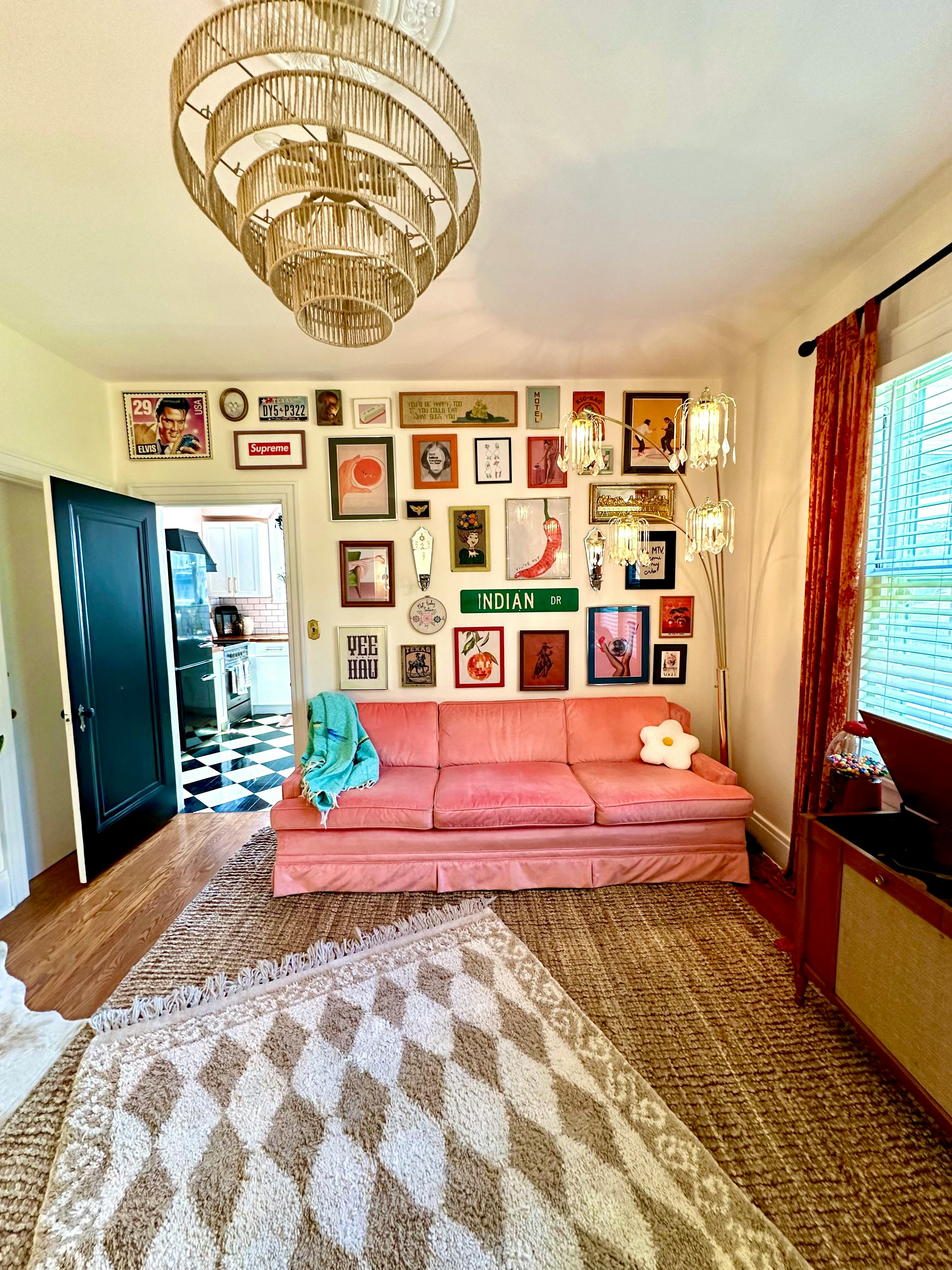 The Chandelier Chateau- Unique East Nashville Home