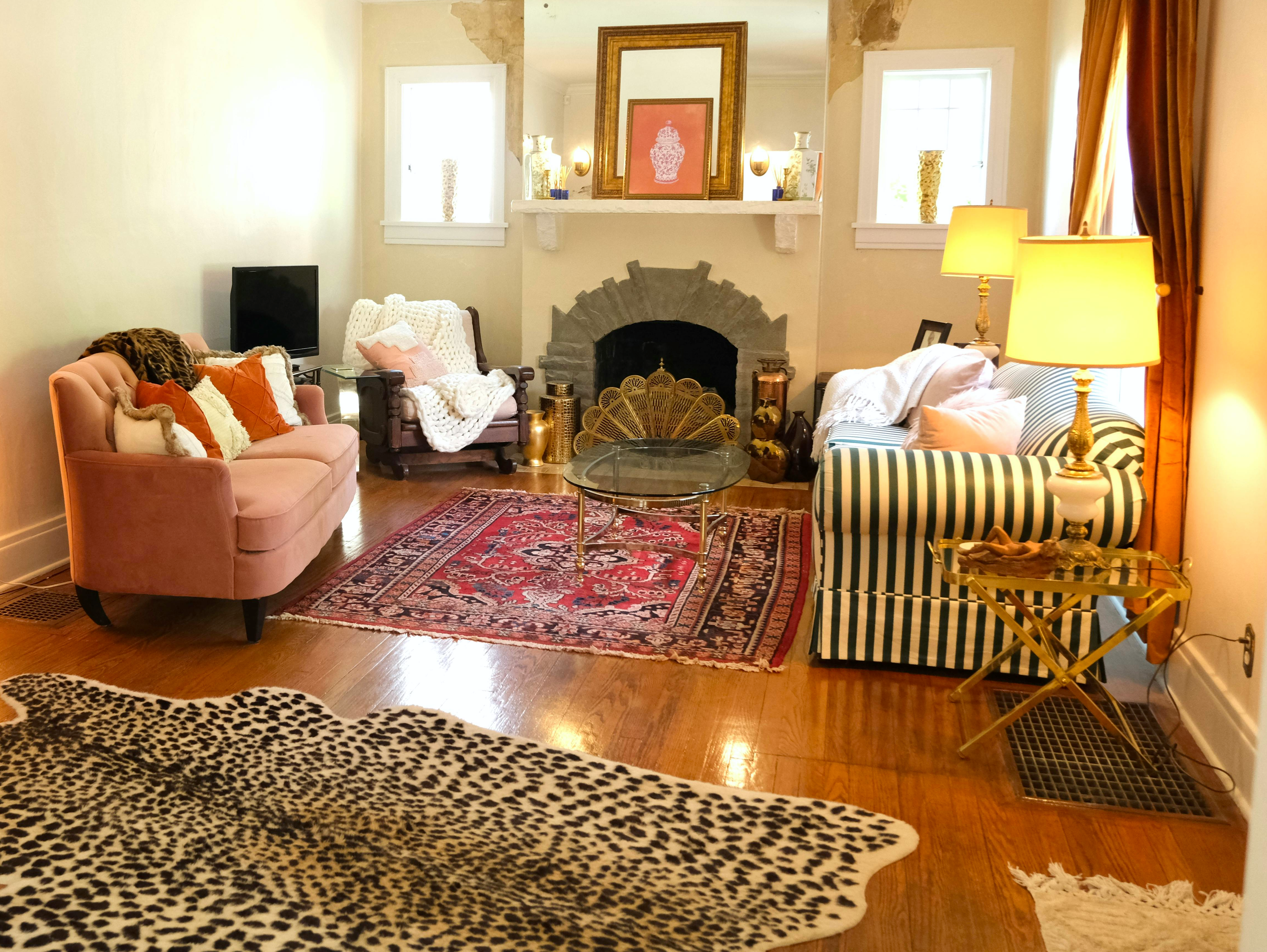 The Chandelier Chateau- Unique East Nashville Home