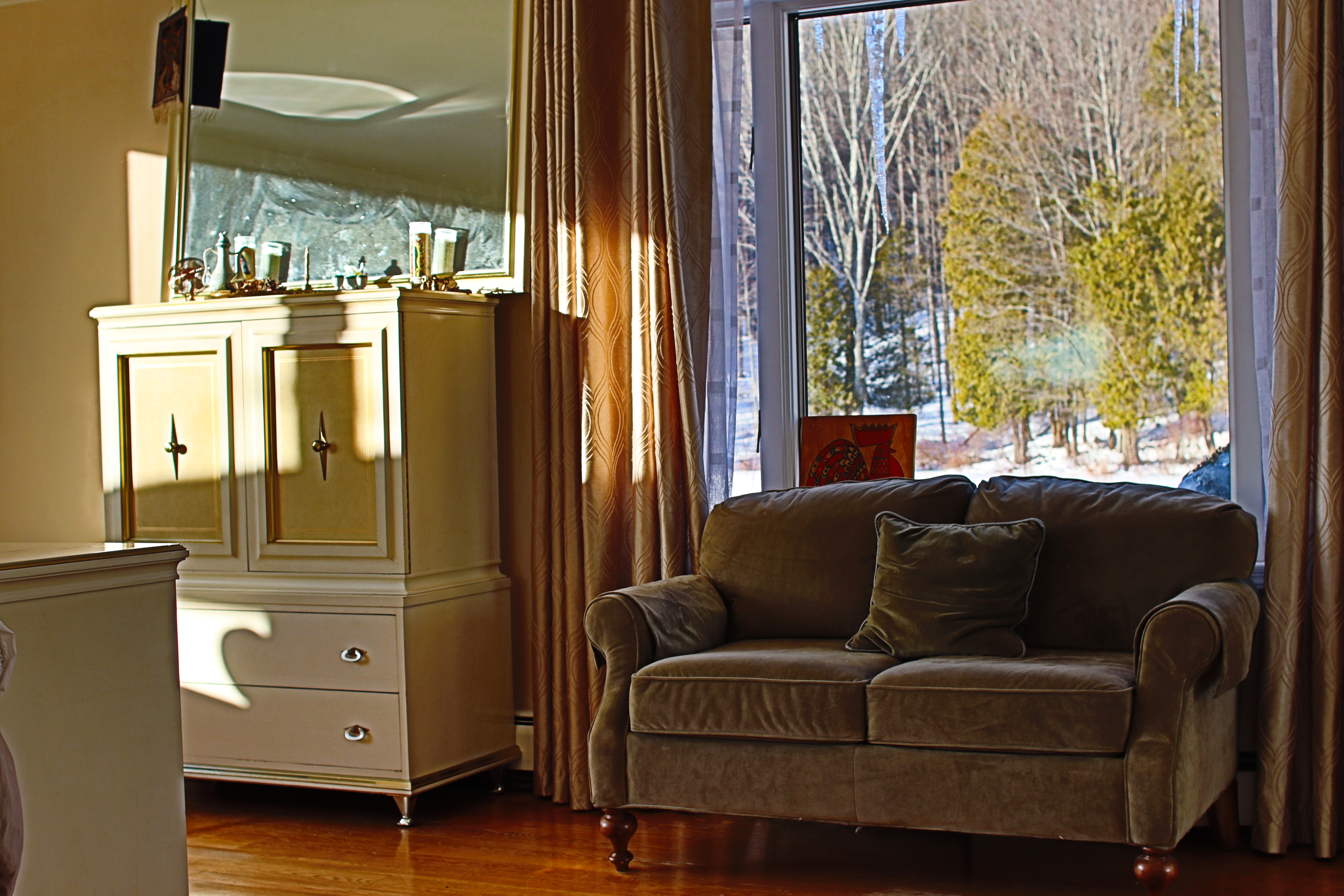 5,000 sqft Home 90 miles NW of NYC