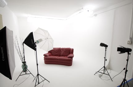 Popstart Infinity Cyclorama Room, Greenscreen and Podcast Room