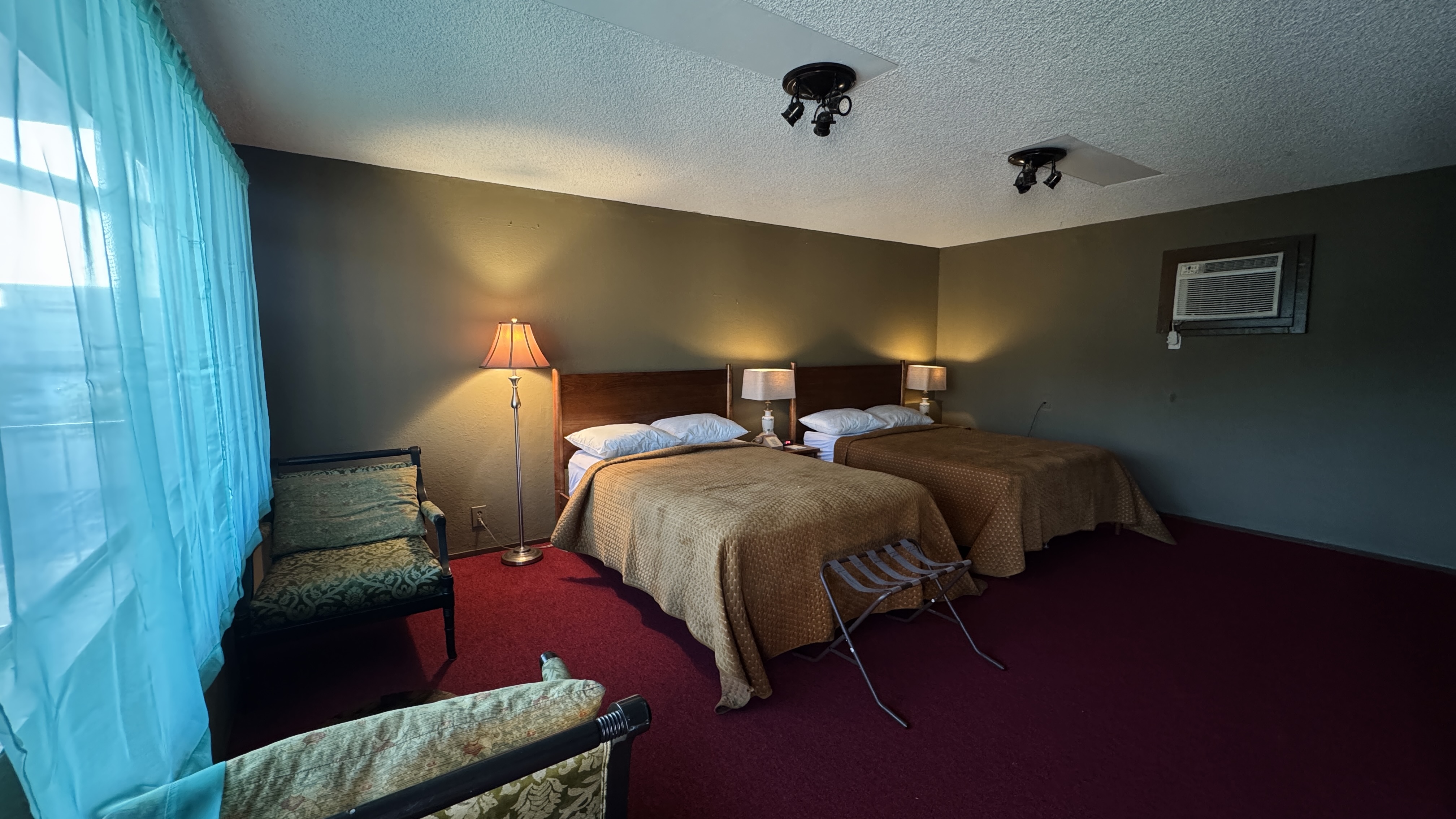 Vintage Motel, Hotel Set for Filming in LA