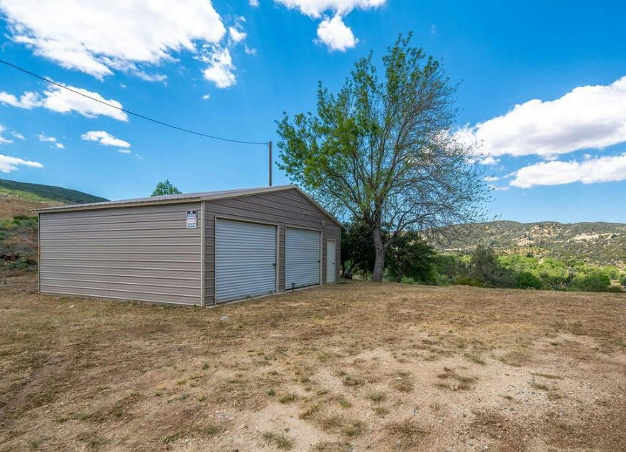 Lake Hughes Mountain Home — Panoramic High Desert Setting
