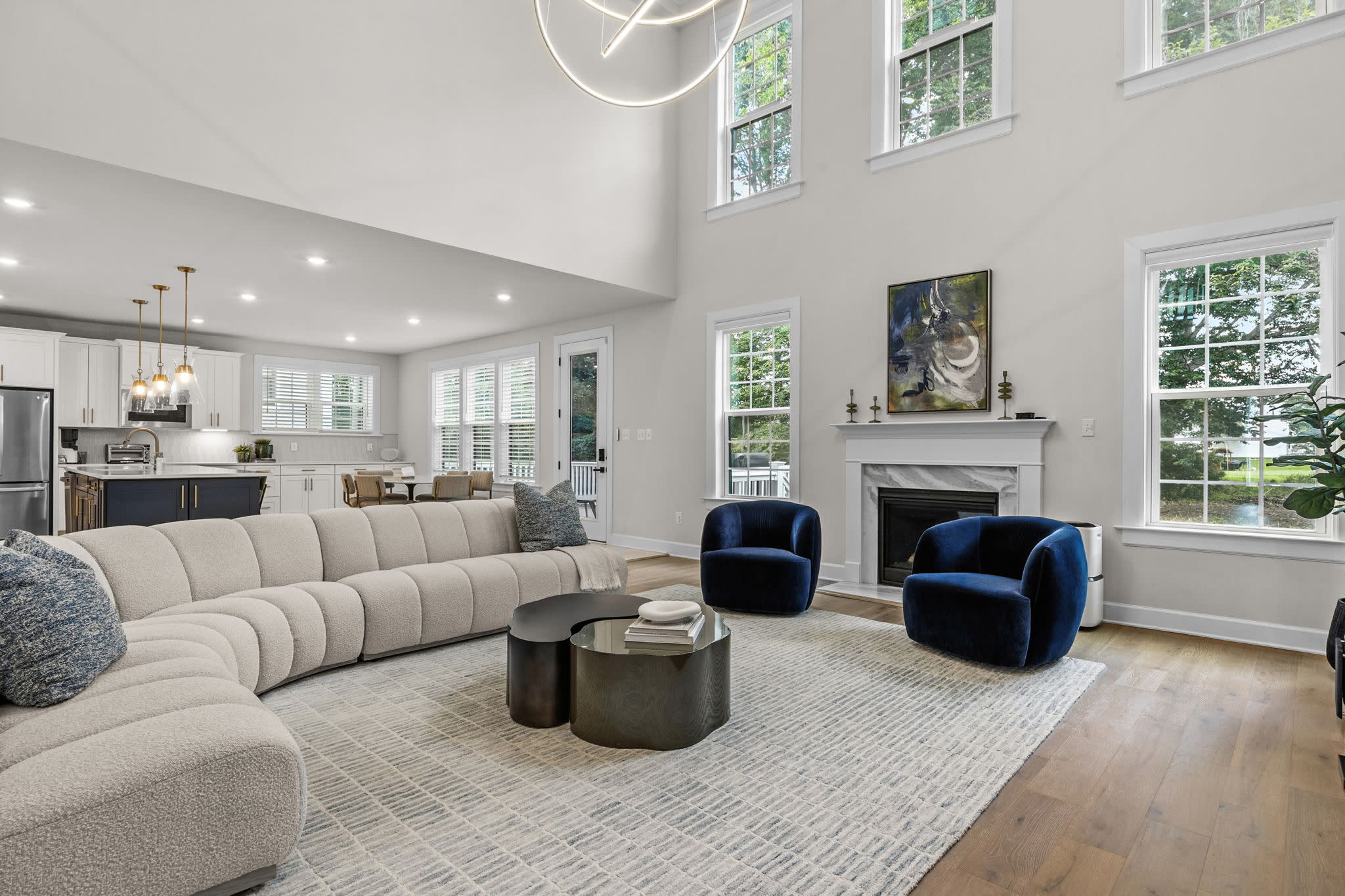 Modern and Fresh Suburban Home