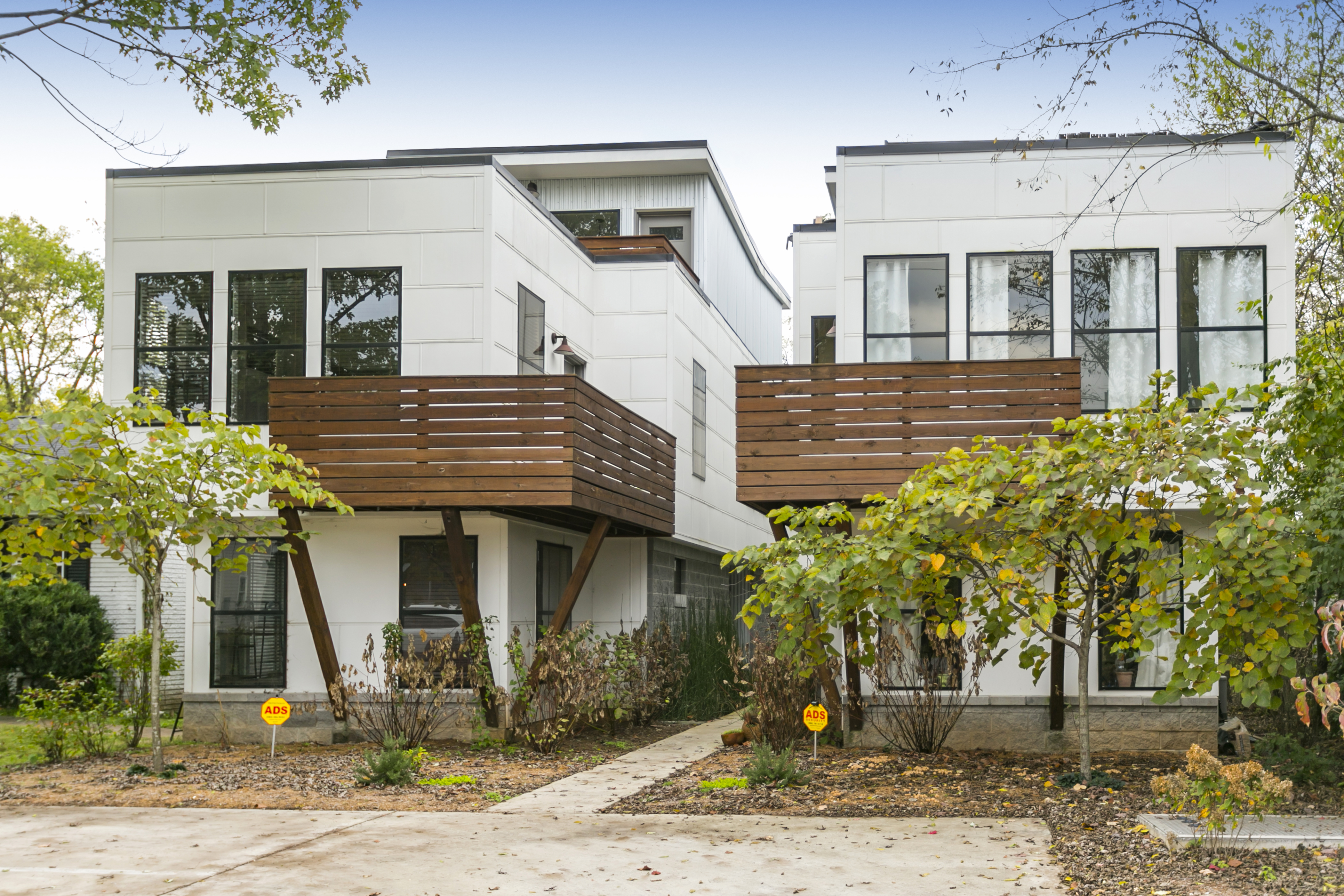 Luxury Townhouse with Rooftop Deck