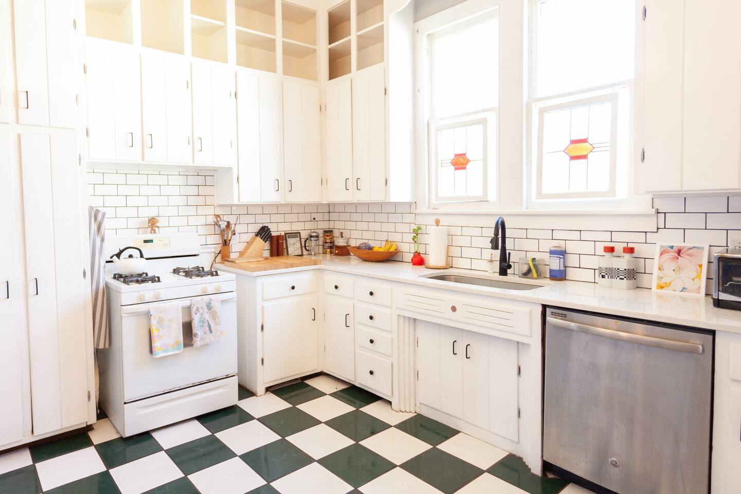 Designer East Nashville Victorian Cottage