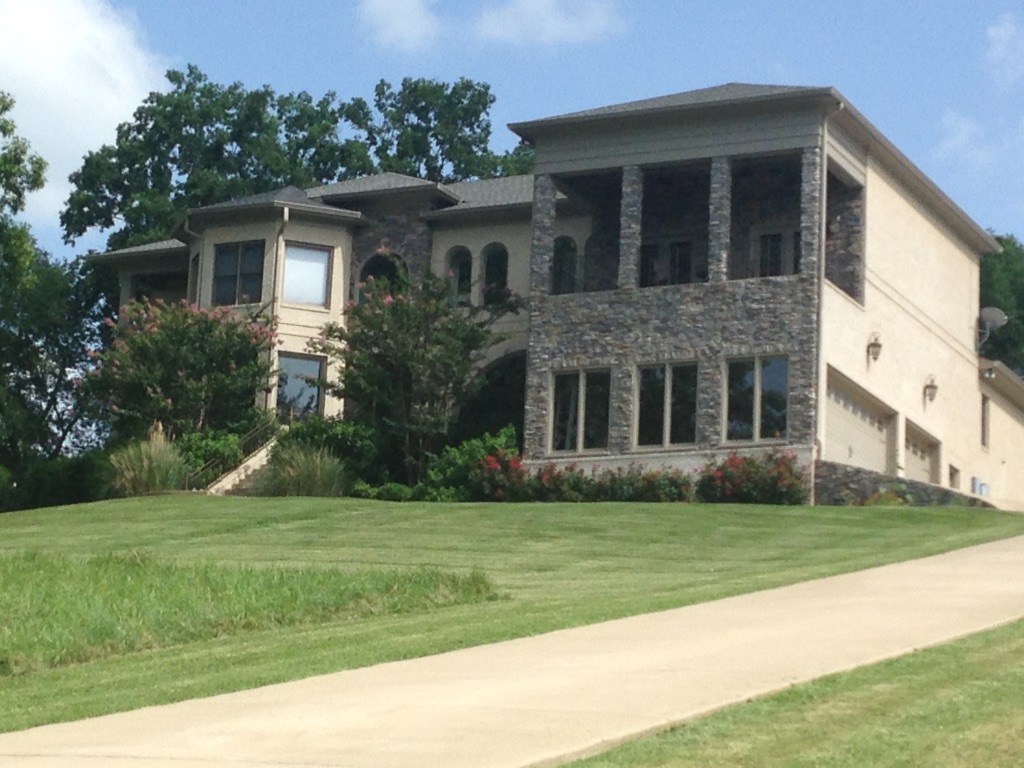 The Big House on Pleasant Valley Farm