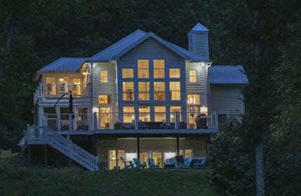 Modern Farmhouse Style Chalet with amazing Kentucky Lake views - Dock, Hottub and Firepit!