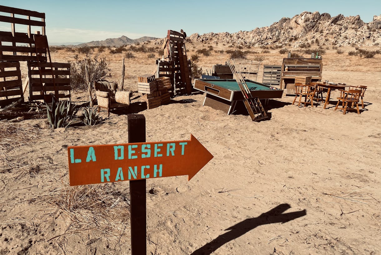 5 Acre Desert Ranch W/ Desert Saloon & Dark Stage