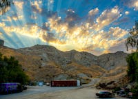Apocalyptic Desert Canyons Mechanic Shop