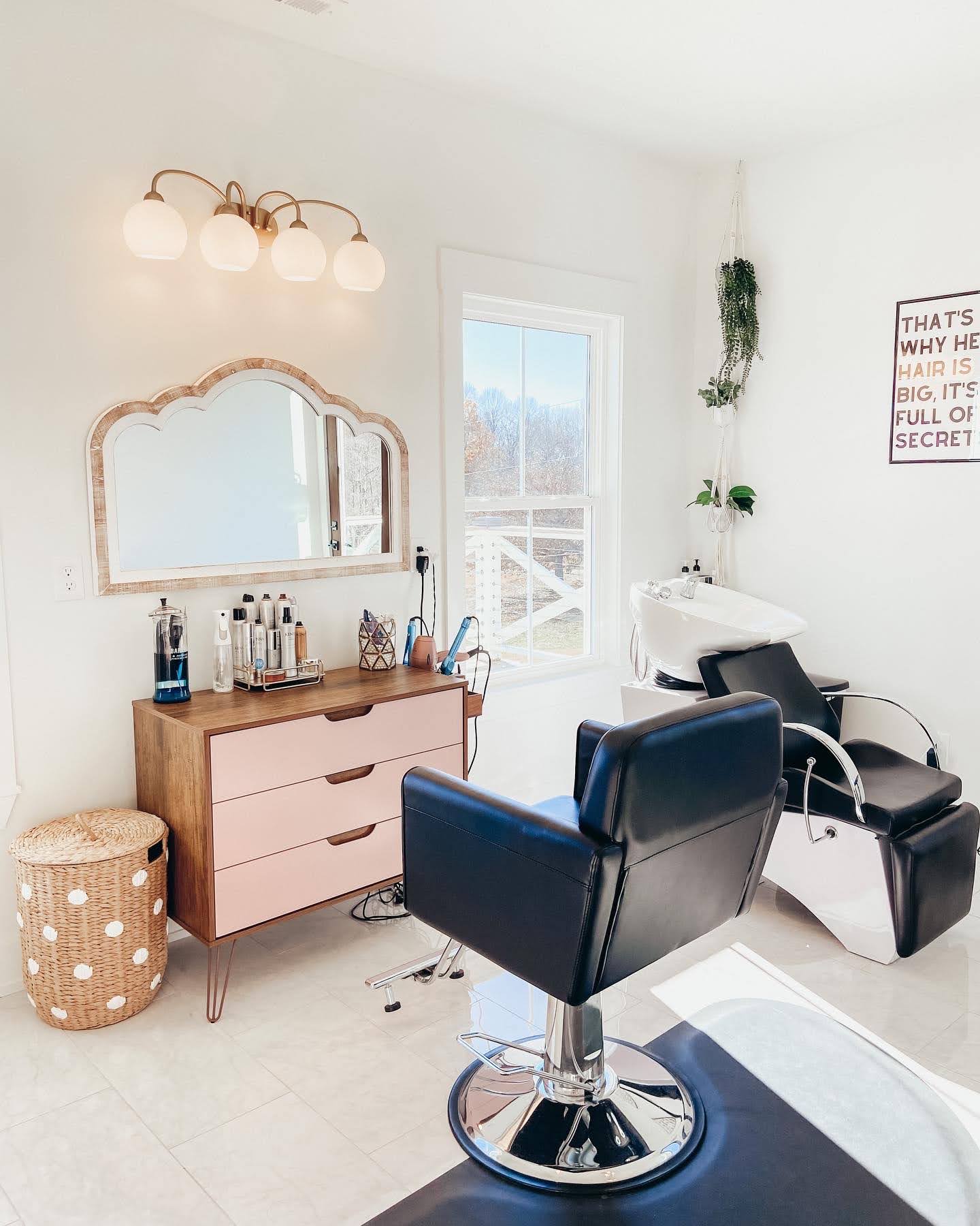 Boutique Salon - The Salon at Fairendell - 20 minutes from downtown