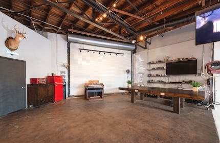 Large Production Studio with Coffee and Bar in Historic Arts District
