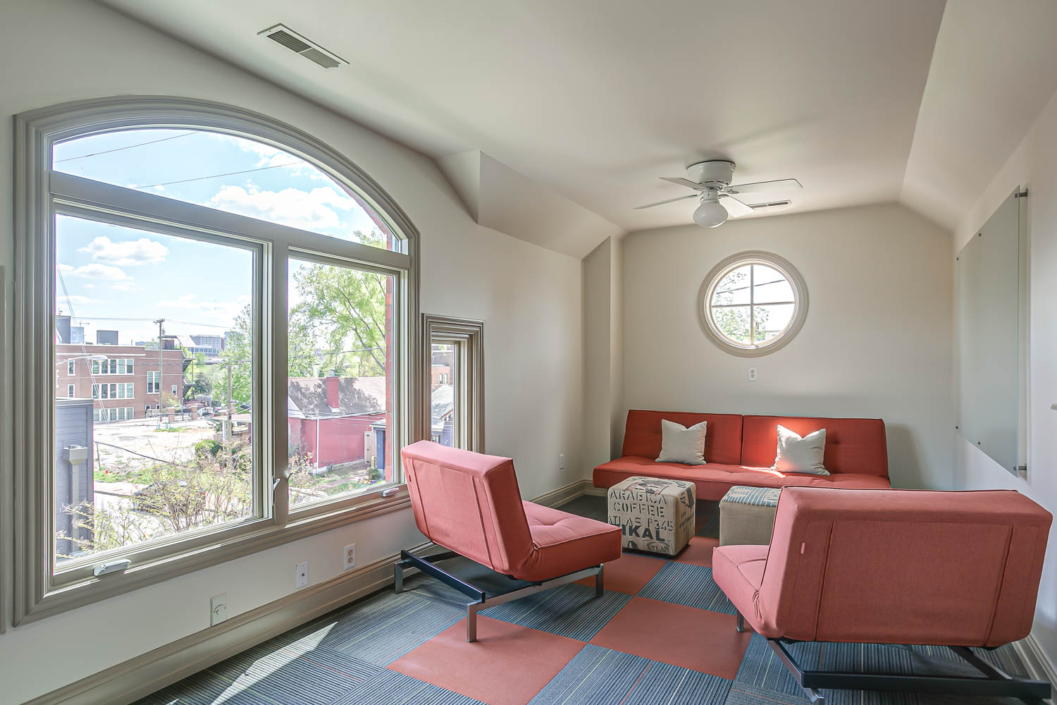 1212 Germantown Meeting Room for up to 6 - The Crows Nest