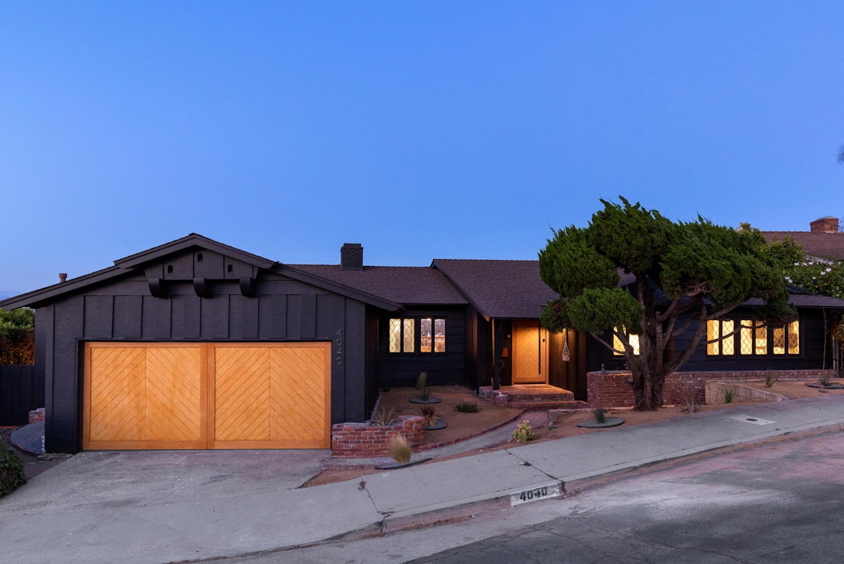 PANORAMIC REMODELED VIEW HOME