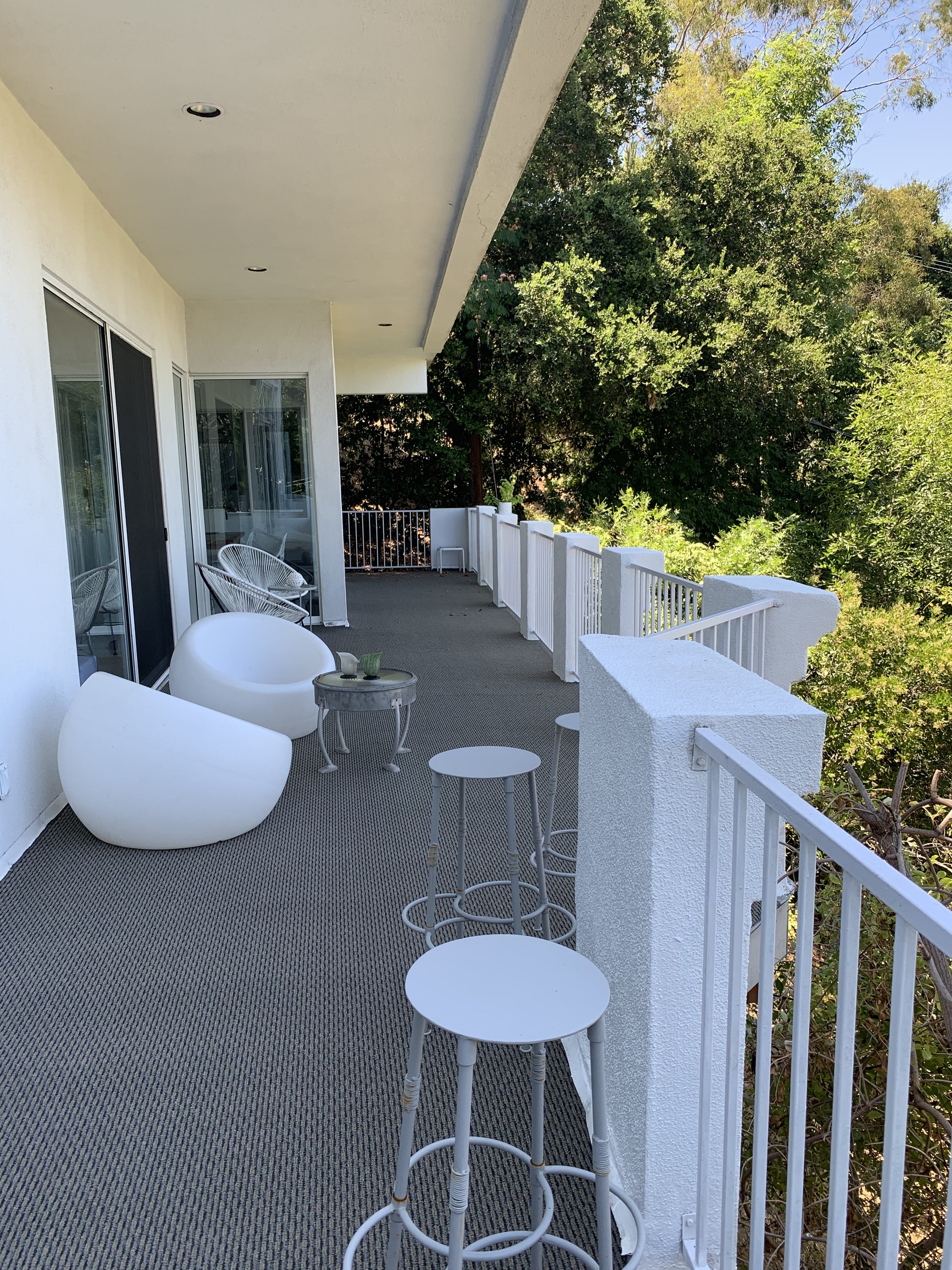 Architectural White House With Views