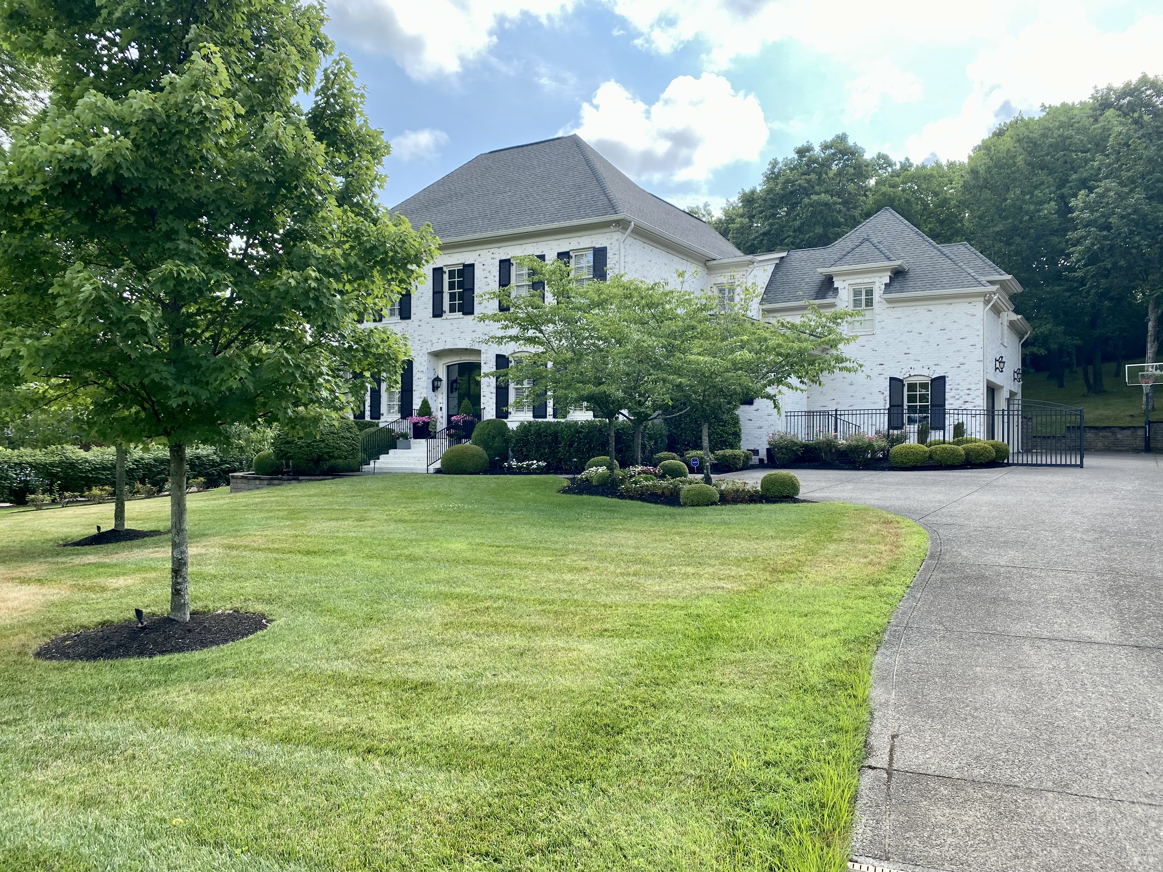 Elegant Modern Stately Home