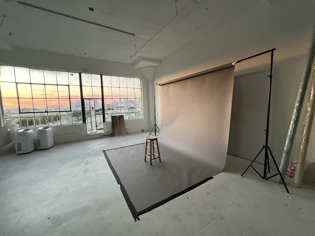 Modern & Natural Daylight Studio with DTLA View