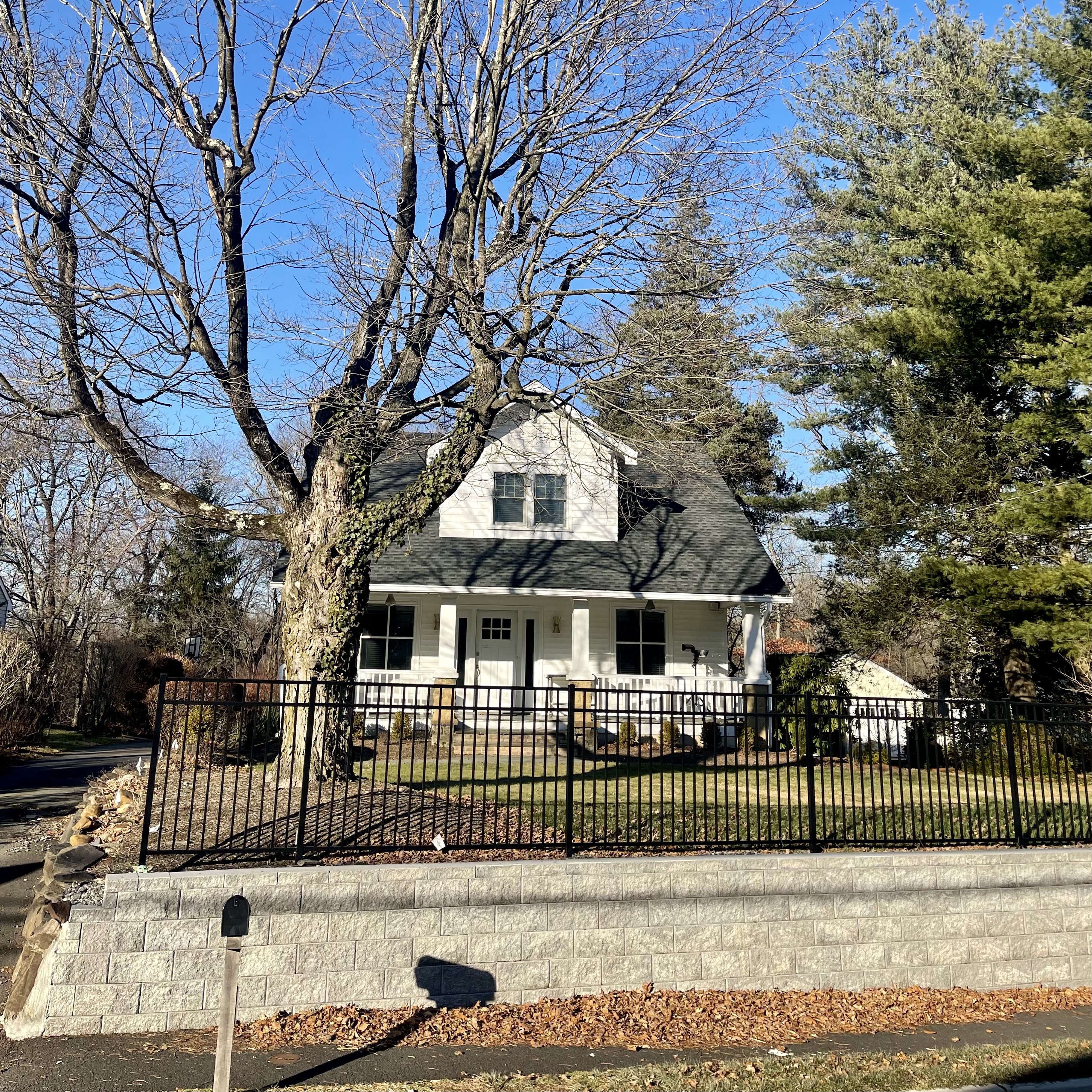 Crashing with Studio  (Full House)