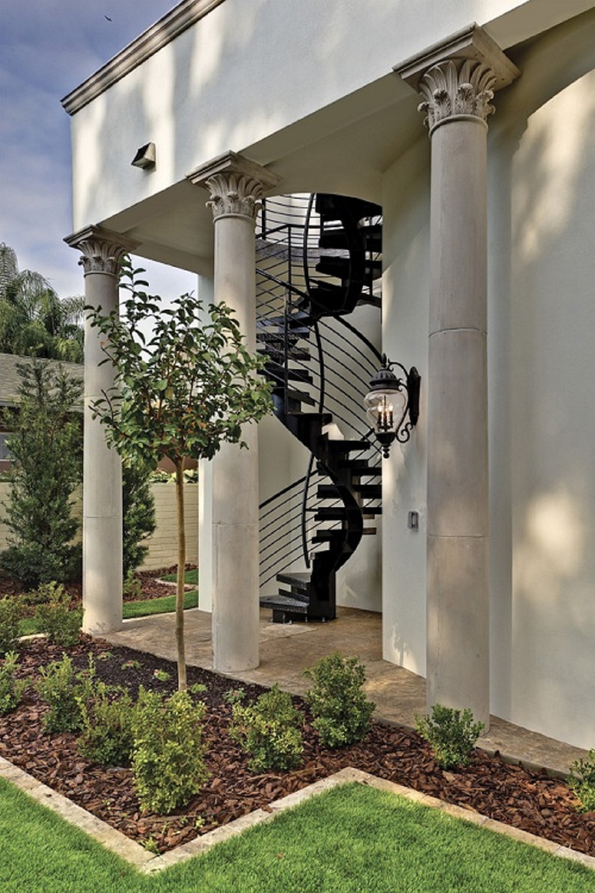 Very Unique American Empire Home With Huge Rooms, High Ceilings In Orlando FL