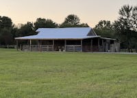 Chapel Road Farm - Vintage Farm with Silo, Smoke house, Tobacco Barn and 3 other barns