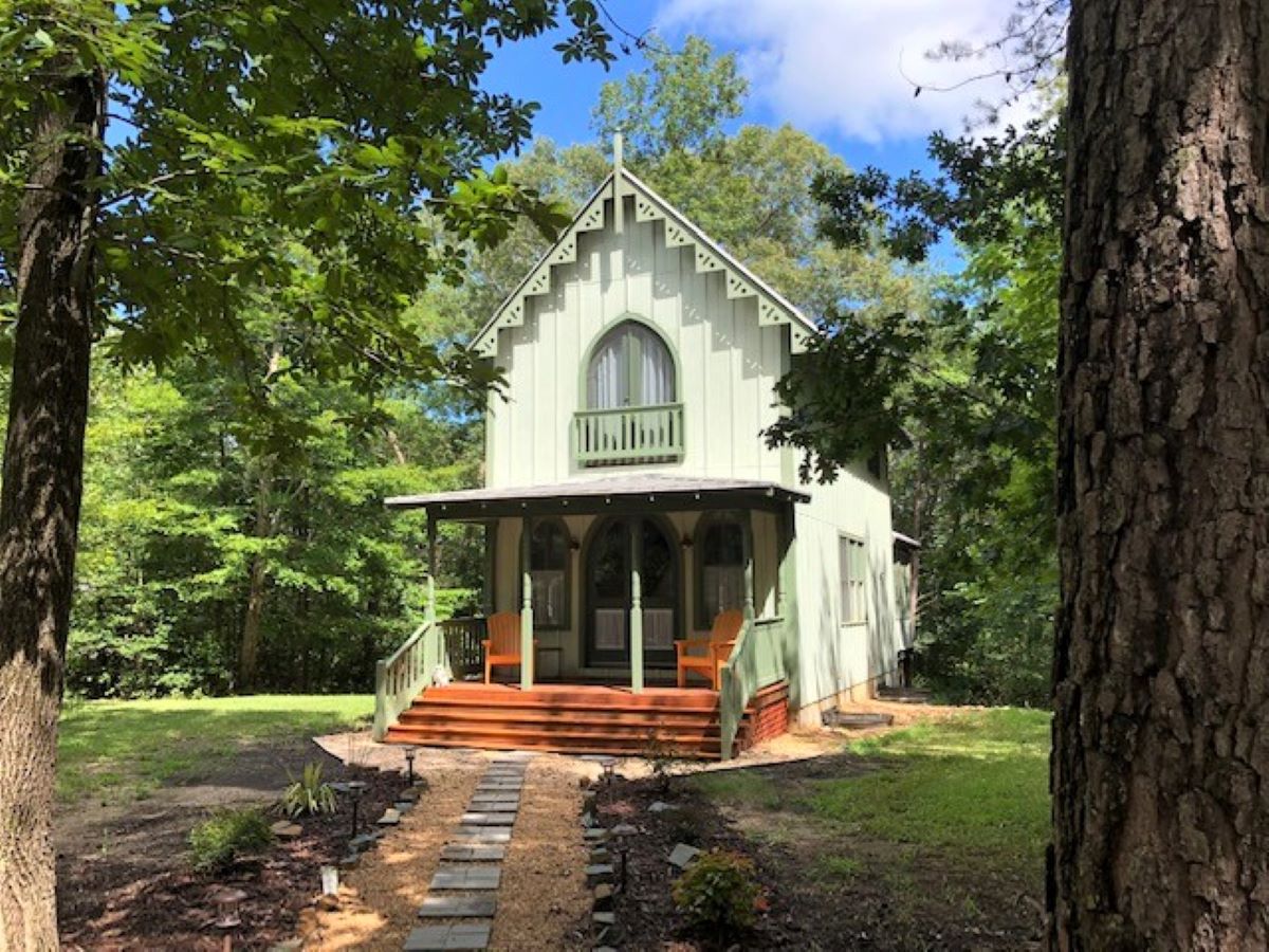 Gothic Revival cottage