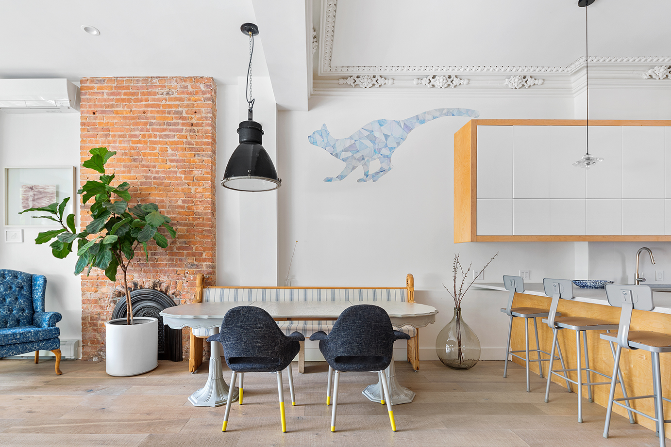 Brooklyn Airy Craft House