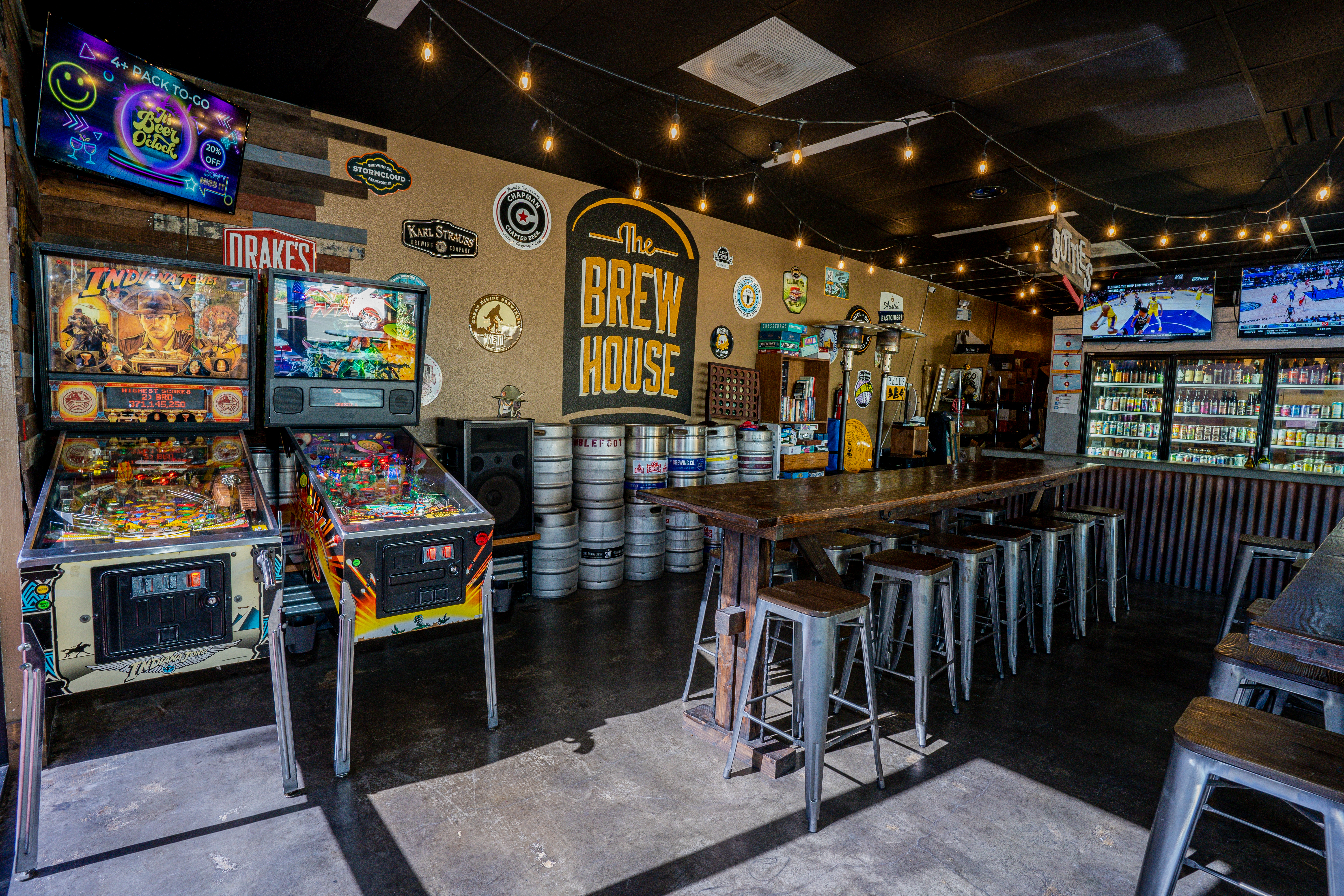 Rustic Traditional Style Brewery, Beer Bar, and Saloon / Wooden Exposed Features