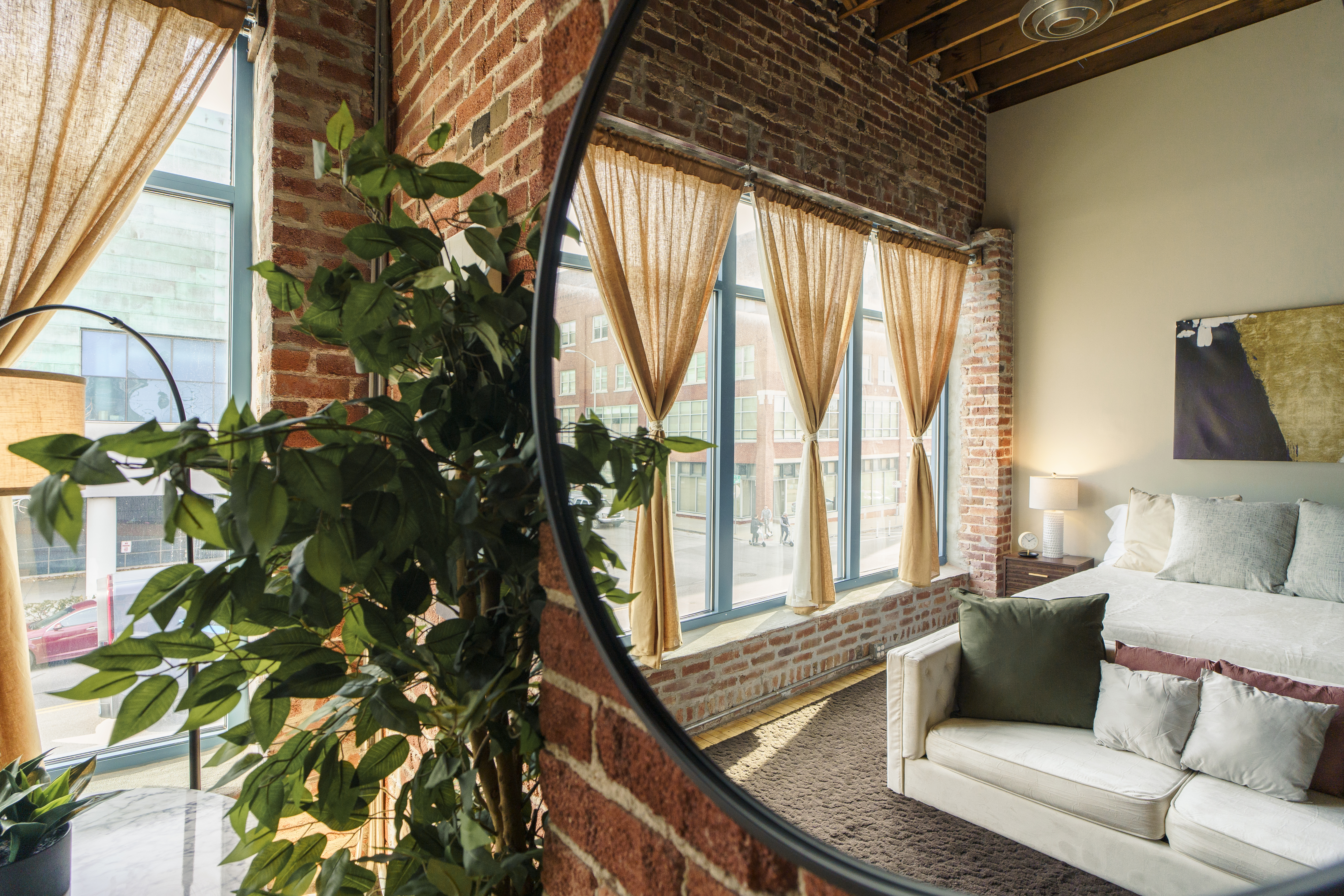 Luxurious Rentable Boudior Photo Studio