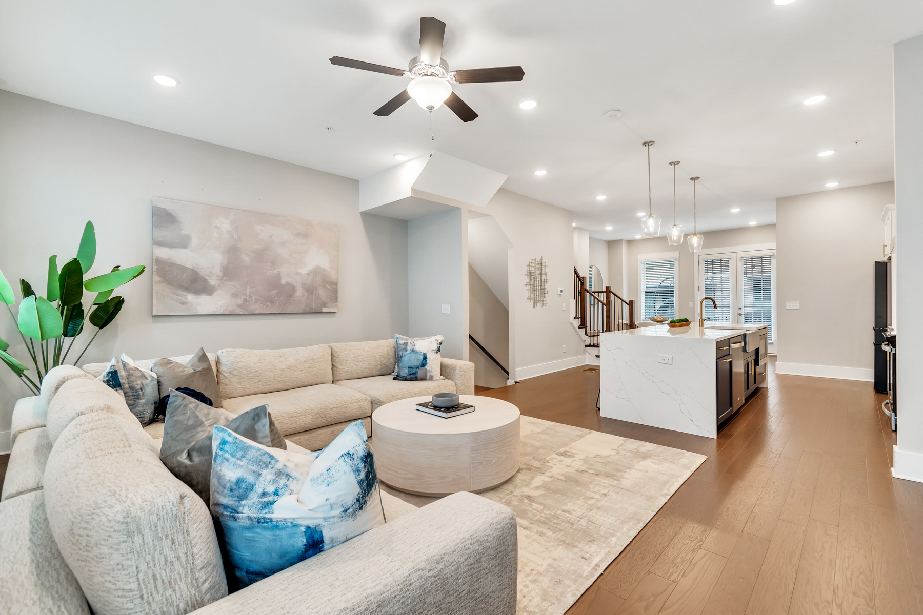  Luxury 3BR Townhome with Skyline view