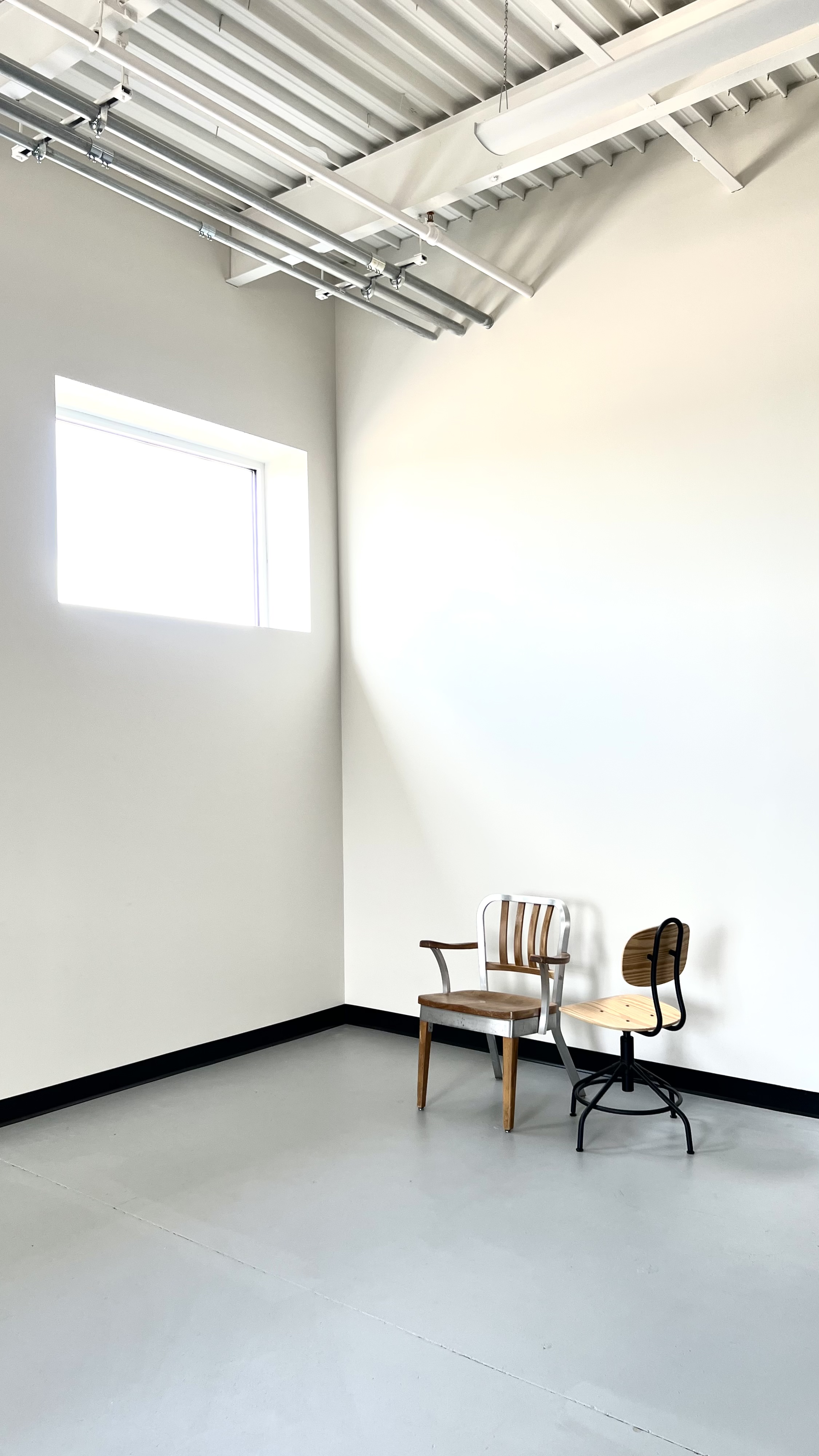 Modern Studio with Masculine Feel 