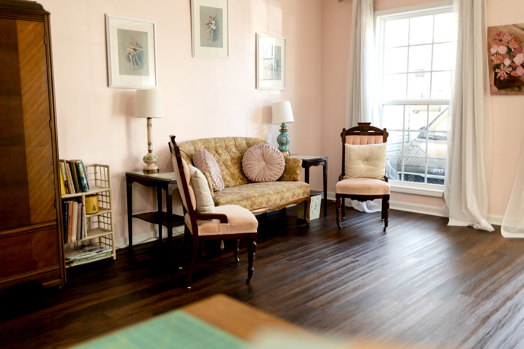 Charming Vintage Natural Light Photo Studio