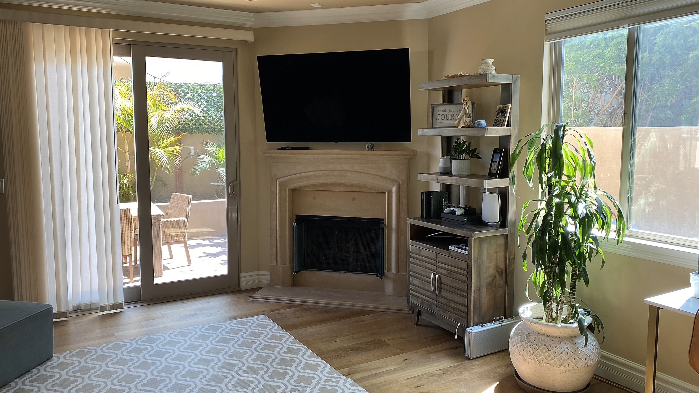 Mediterranean-Style Home with Modern Furnishings