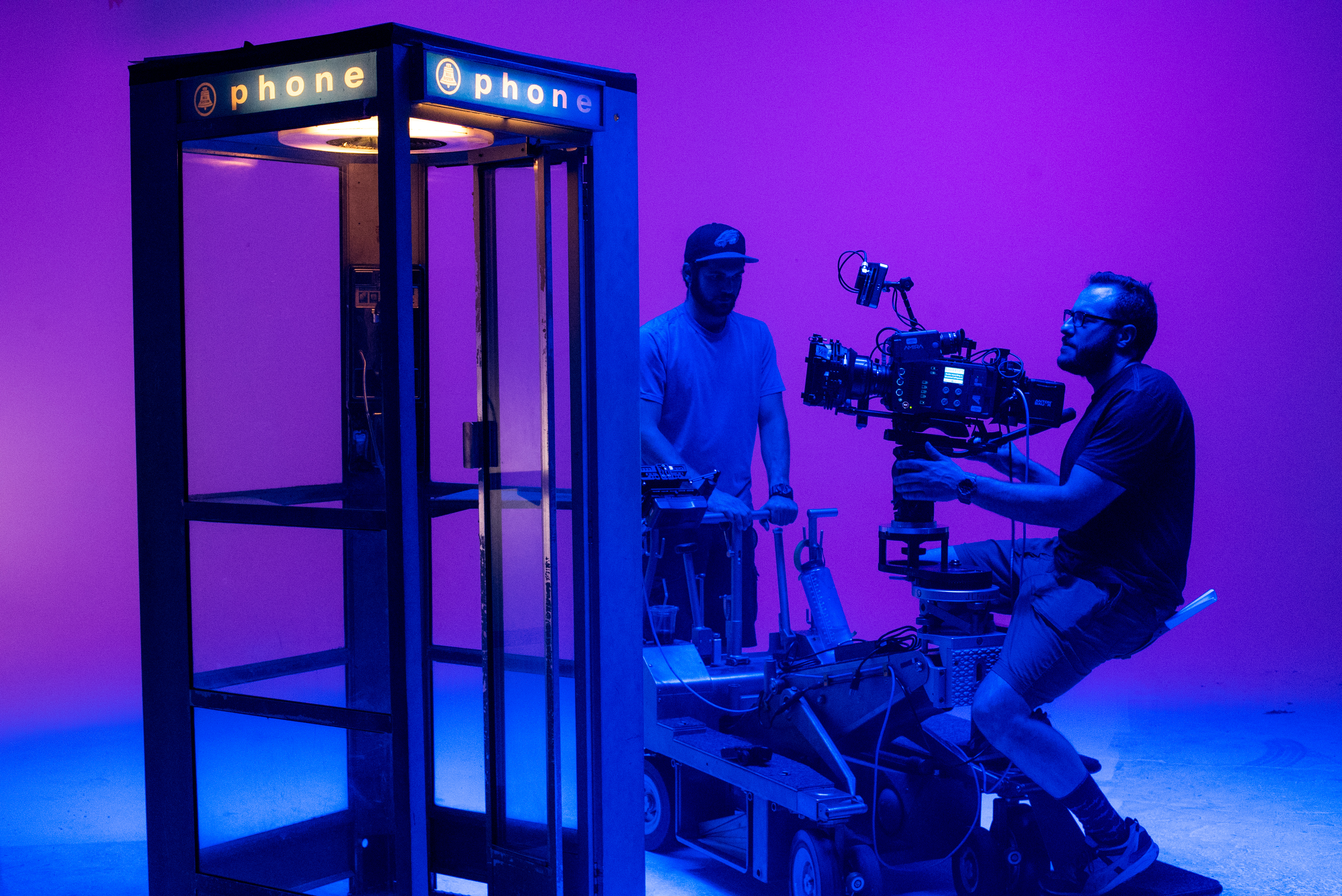 7000 sqft Film Video & Photo studio w/ Pre lit Cyclorama - Media Productions