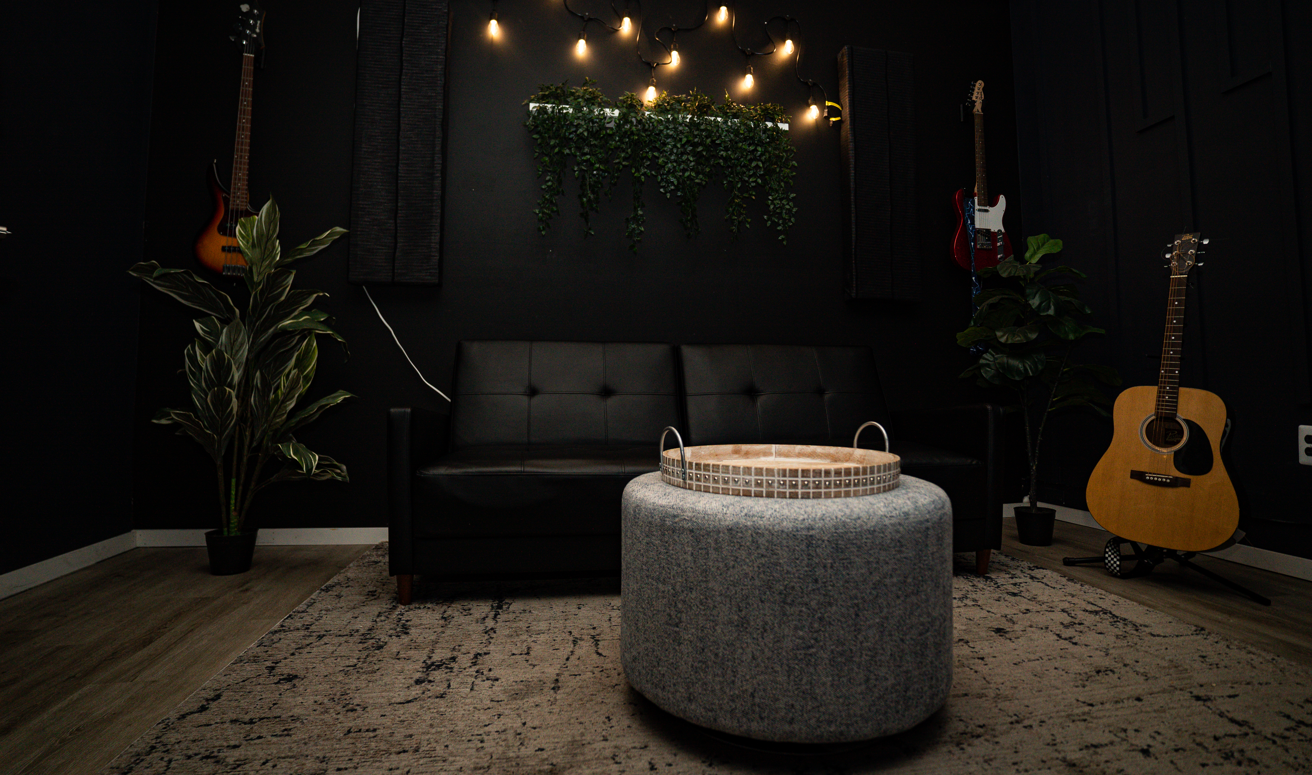 Clean & Cozy Recording Studio with Booth