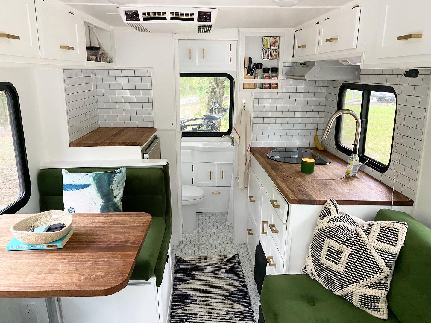 Remodeled RV - 1988 Toyota Dolphin Motorhome