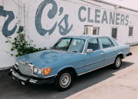 Vintage Mercedes Benz | 1980 300D Rare Blue Color Combo | Camera Rental Car