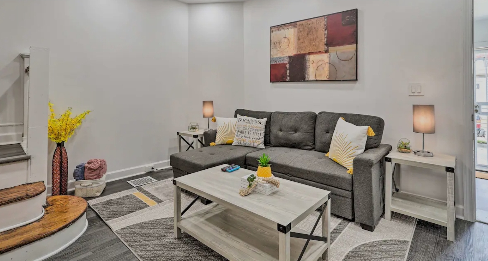 COZY, QUIET, RELAXING (GREAT WORK FROM HOME SPACE) w/ Whole Home Hi-Speed WiFi 