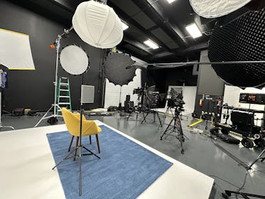 Multi-purpose Video & Photo Production Studio